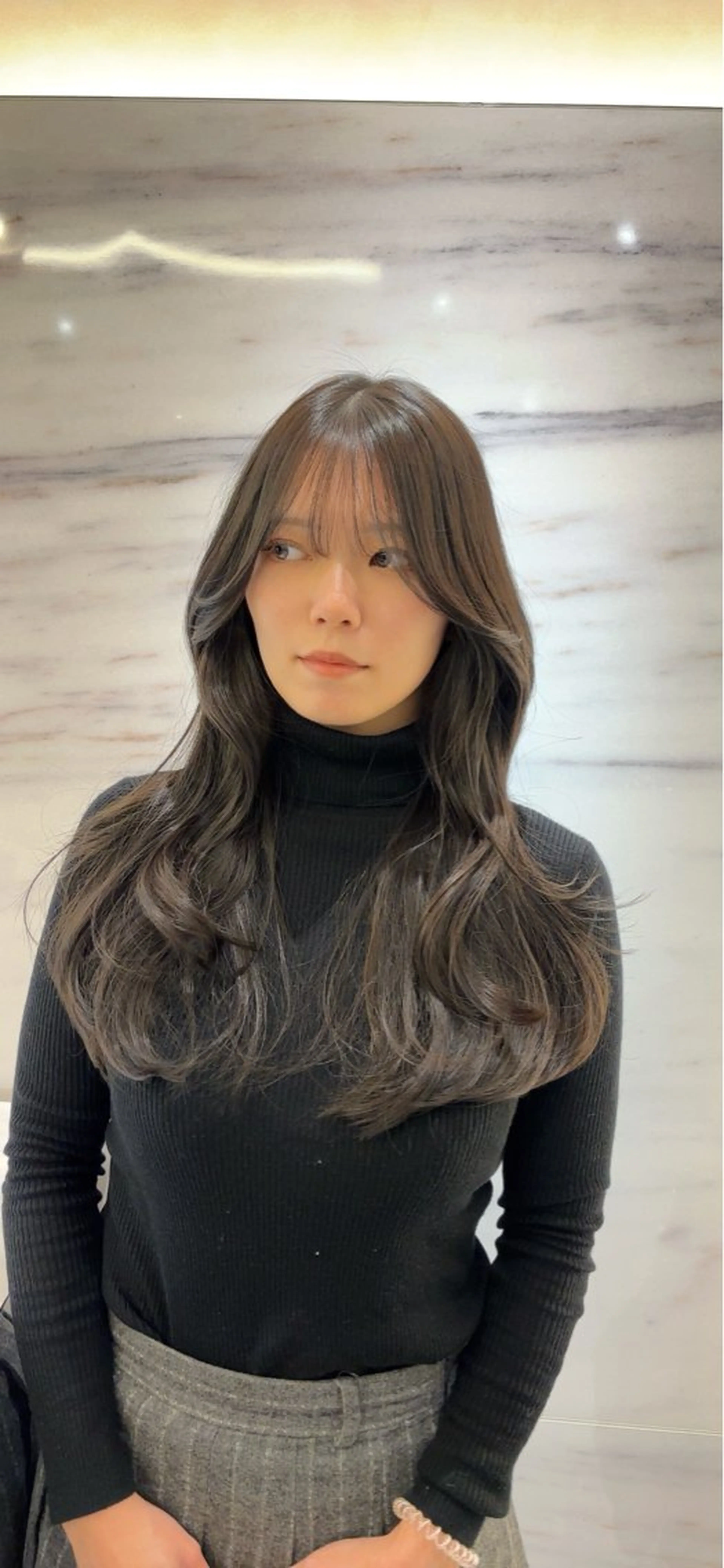 ロング カラー ヘアアレンジ 顔まわりレイヤー レイヤーカット 似合わせカット カット ヘアカラー トリートメント 韓国風レイヤーカット 💎髪質改善"yuiのヘアスタイル