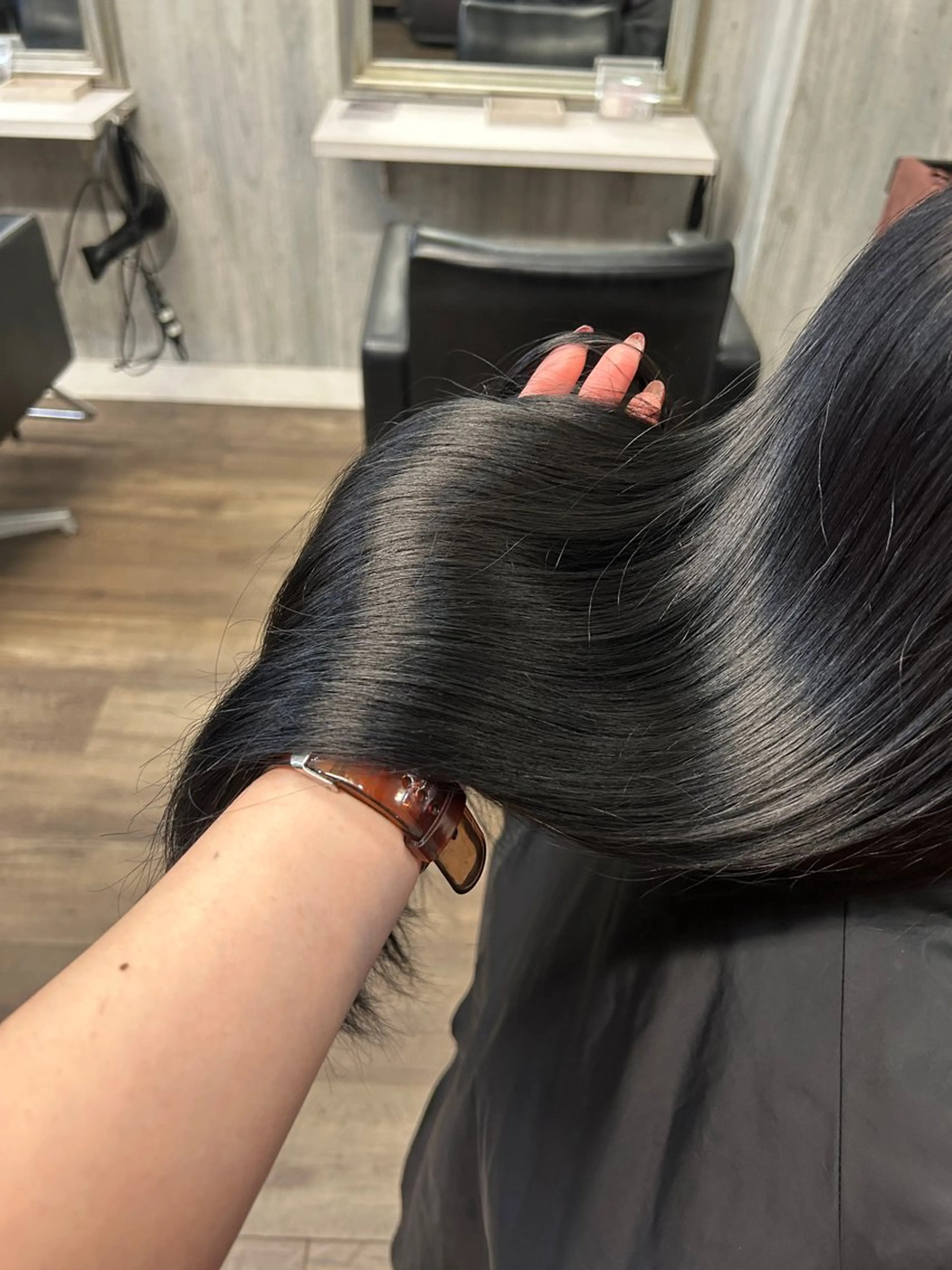 ロング カラー 透明感カラー カット ヘアカラー トリートメント 🎀 Sakuraのヘアスタイル