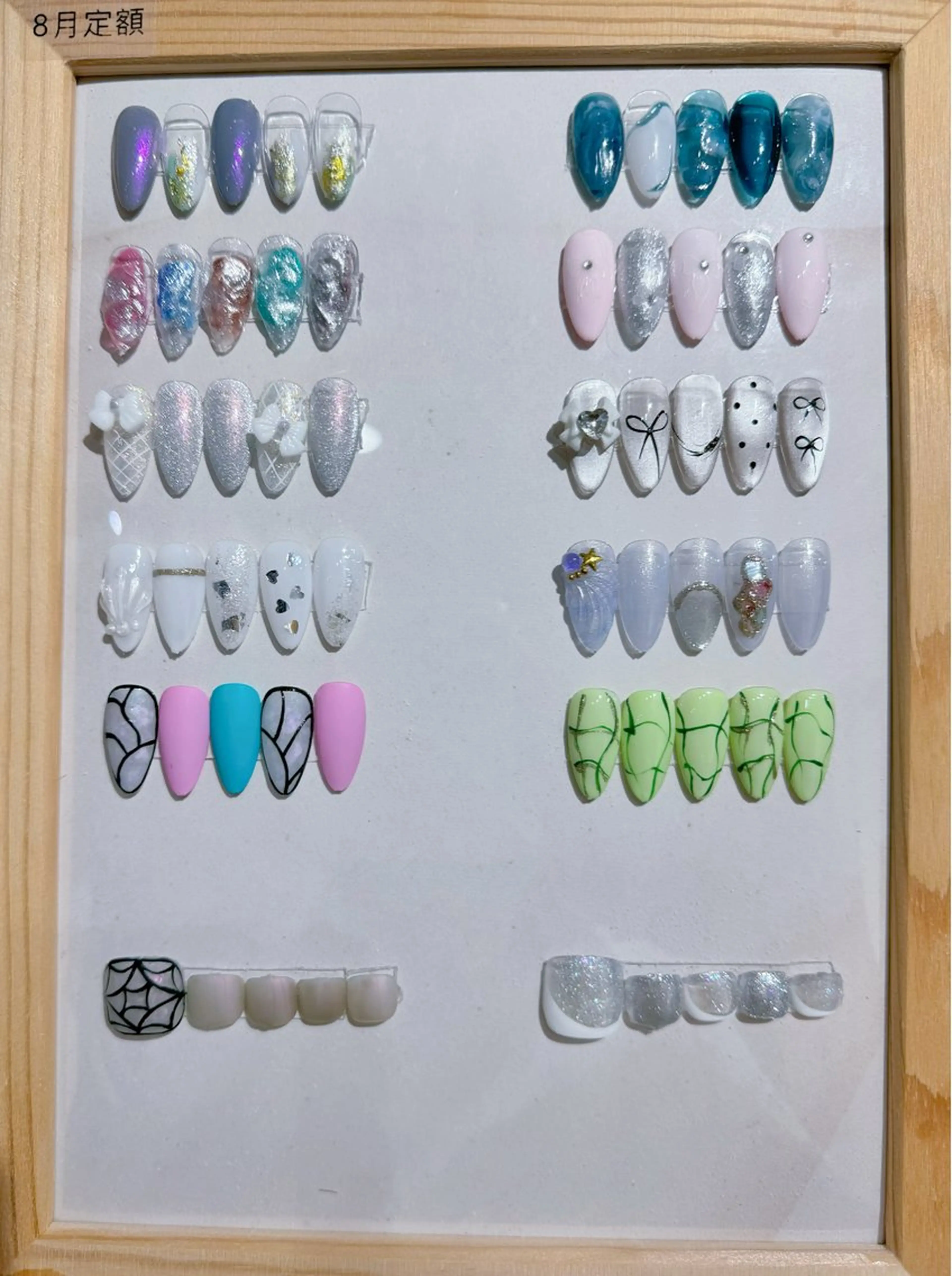 ネイル ハンドネイル フットネイル エスティーネイル ルルのネイルデザイン