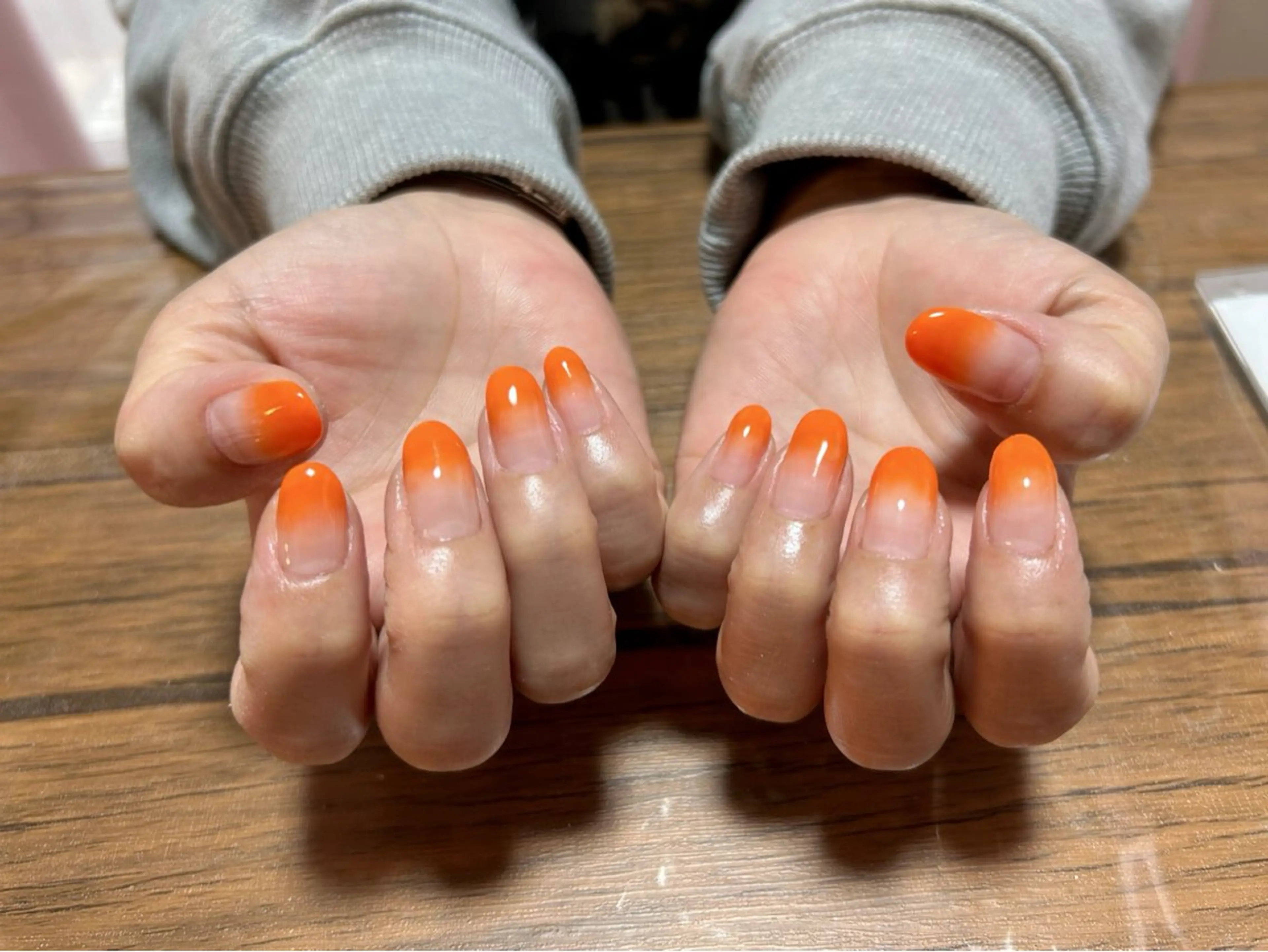 ネイル グラデーション オレンジ i nailのネイルデザイン