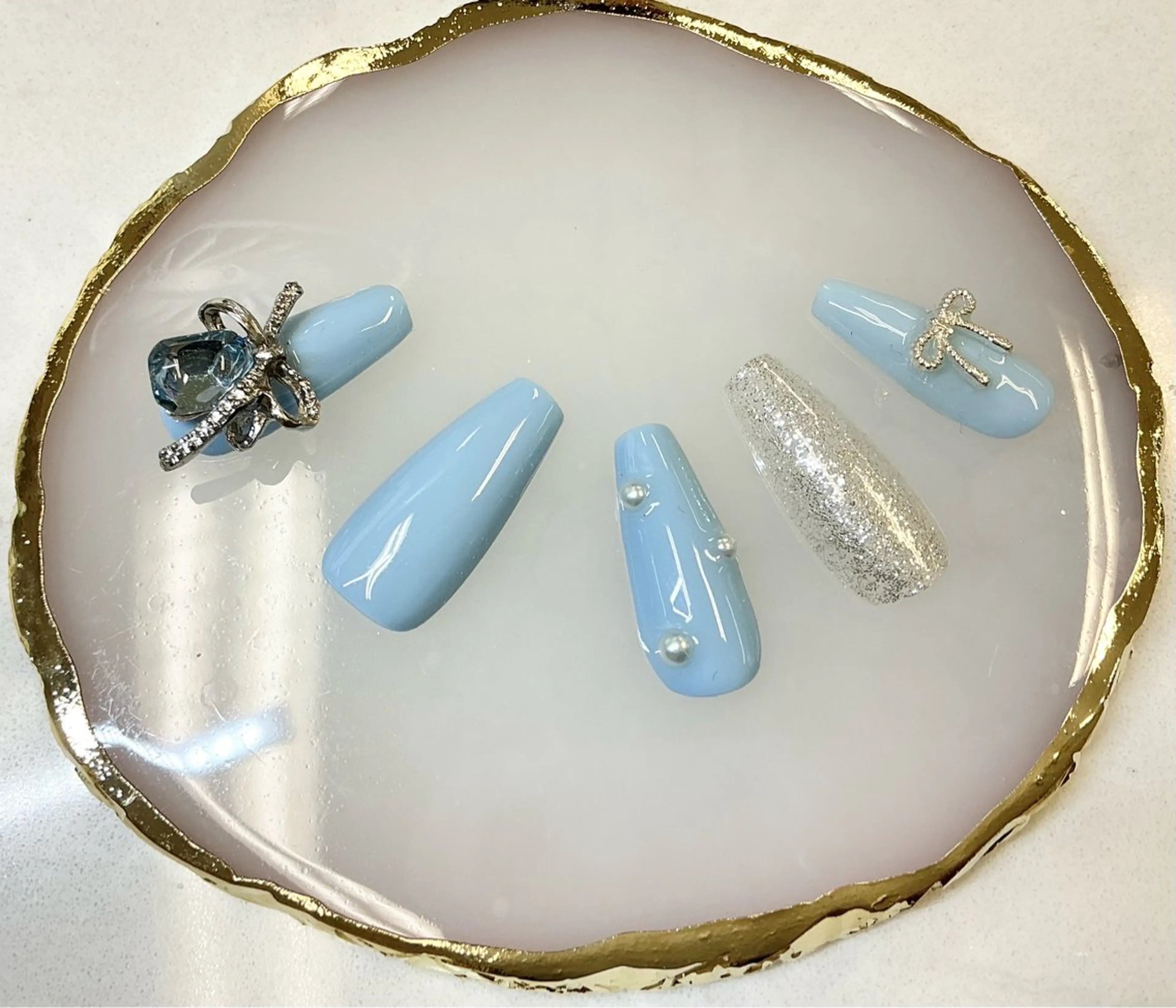 ネイル アートネイル フットネイル フレンチネイル ジェルネイル ガラスフレンチ Queeens nailのネイルデザイン