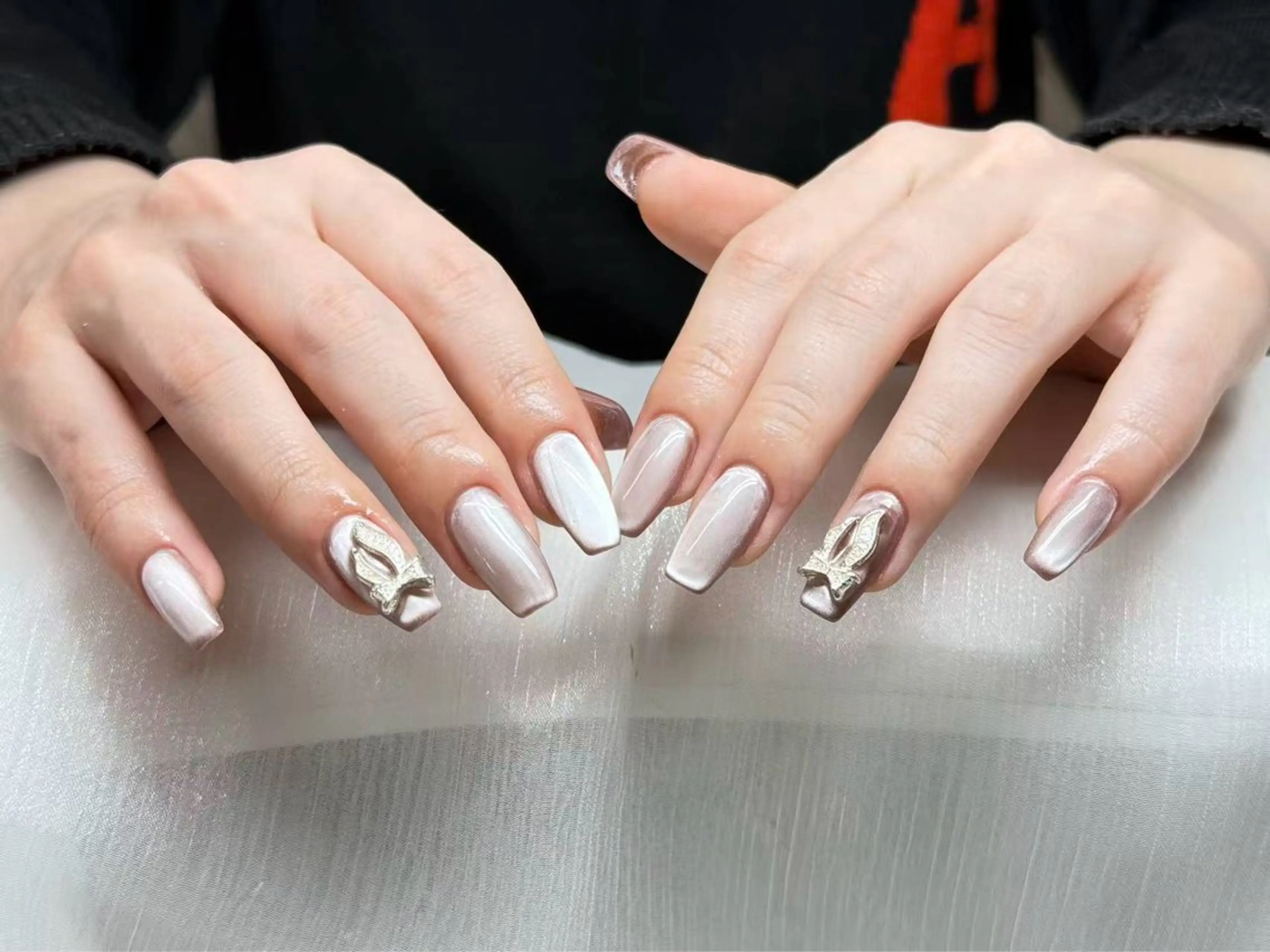 ネイル ハンドネイル ハンドケア Kaka_ パラジェル、長さだしのネイルデザイン