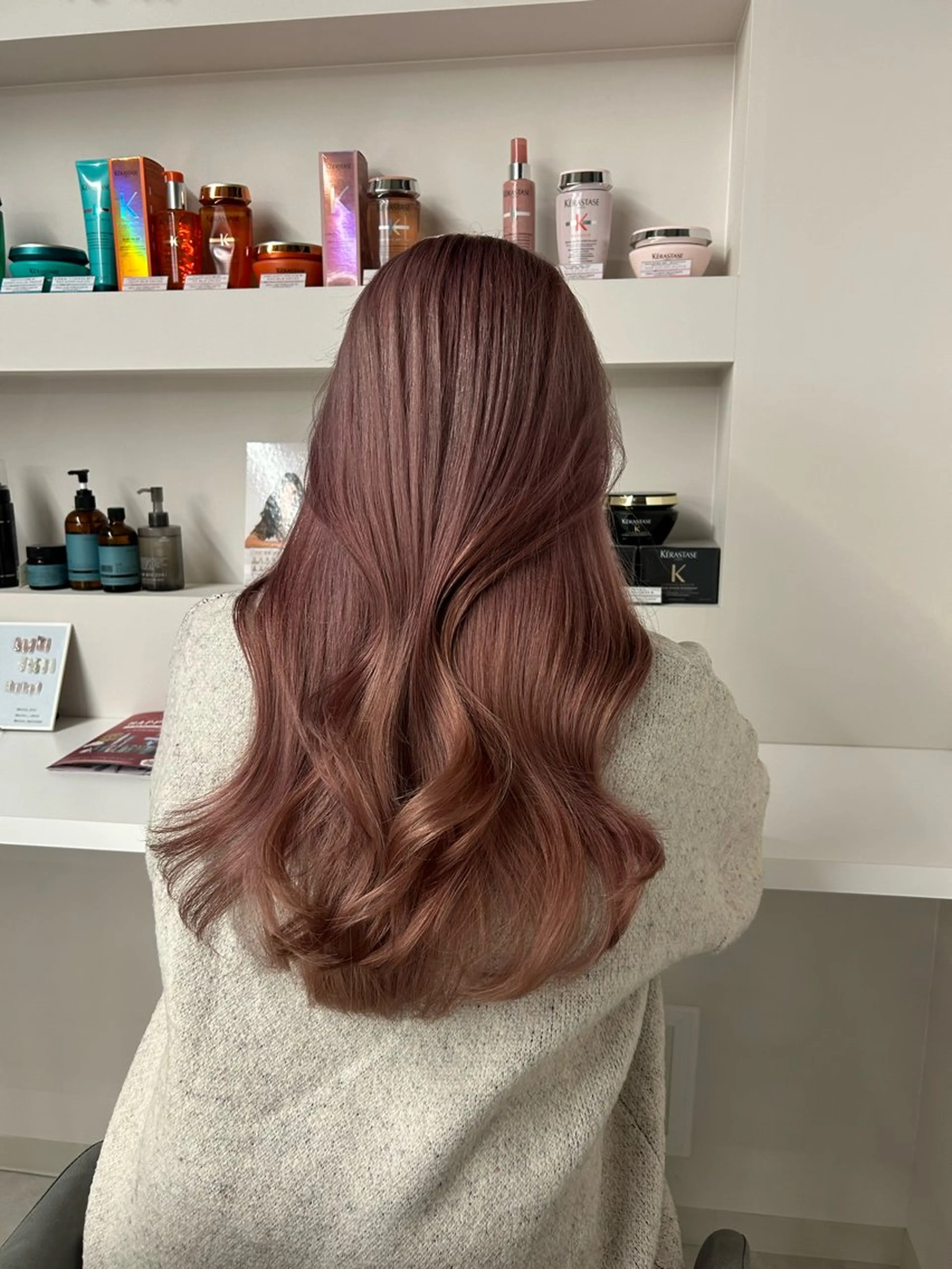 ロング カラー ブリーチ カット ヘアカラー カラー/エクステ 🤍ルナのヘアスタイル