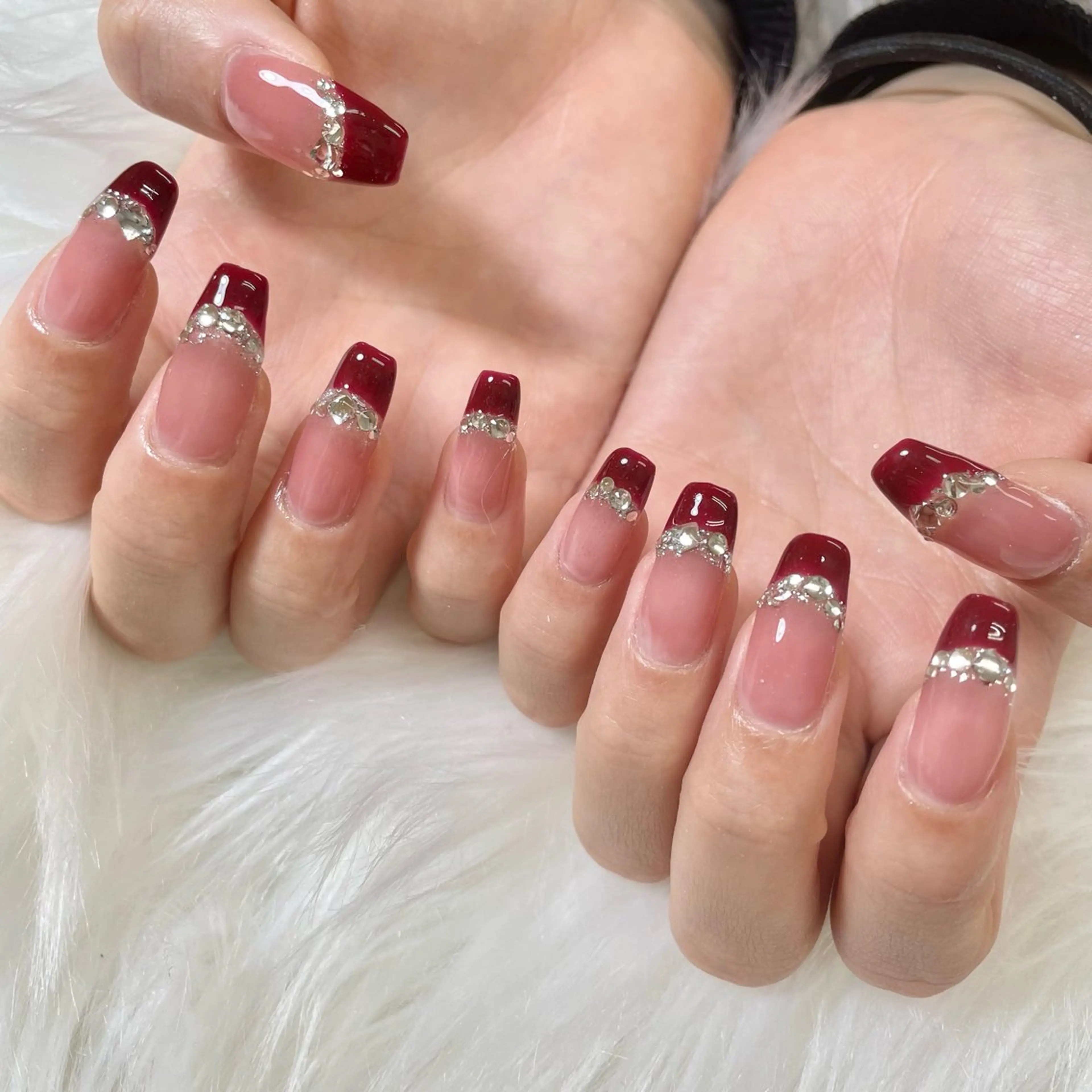 ネイル フレンチネイル ガーリー 韓国ネイル ワンホンネイル 冬ネイル 🎀AYAKO 🎀中韓ネイルのネイルデザイン