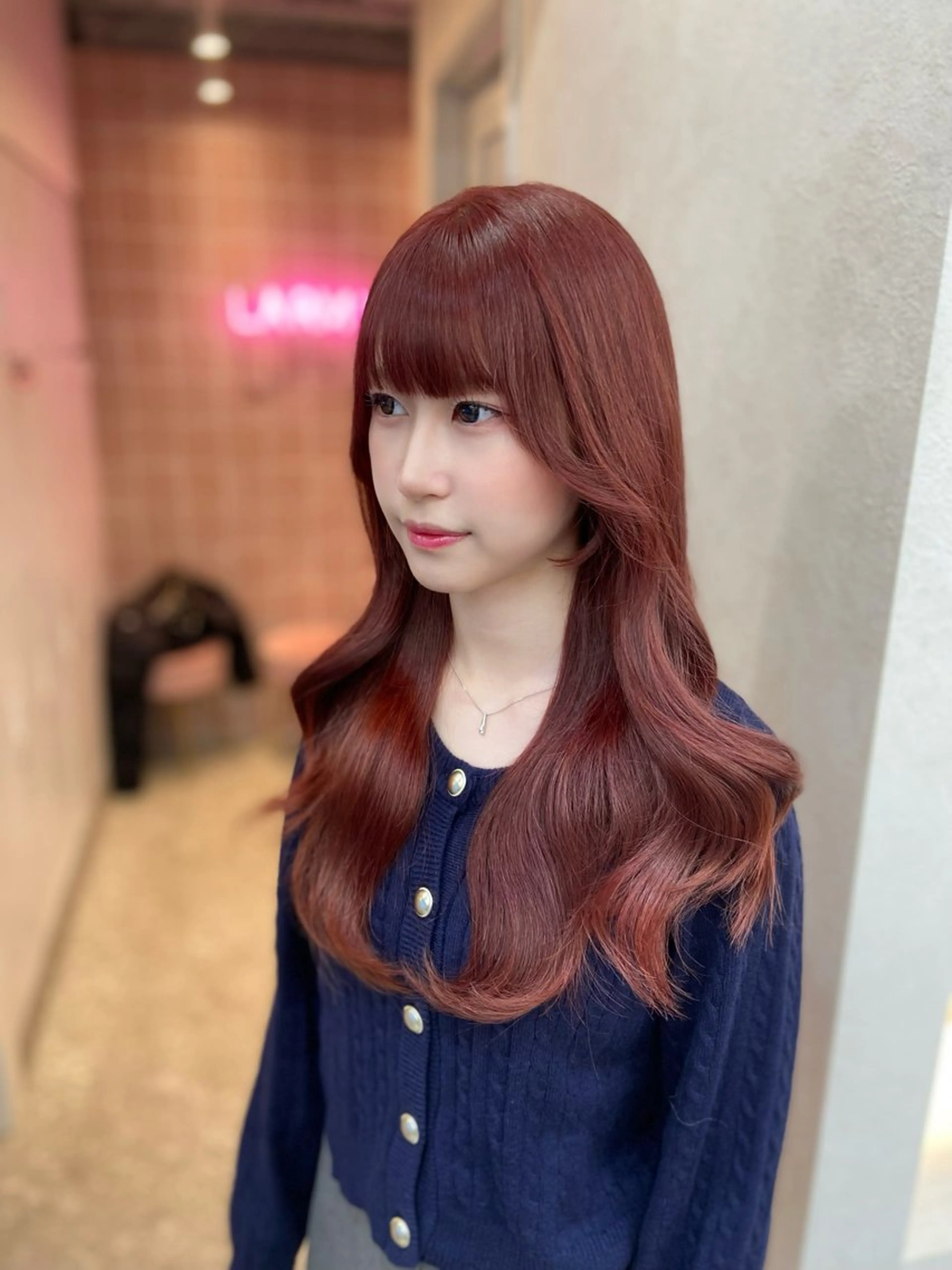 ロング カラー ベージュカラー ブリーチ ブラウンカラー ケアブリーチ チョコレートブラウン 新宿/韓国ヘア 中明度カラー/かやのヘアスタイル