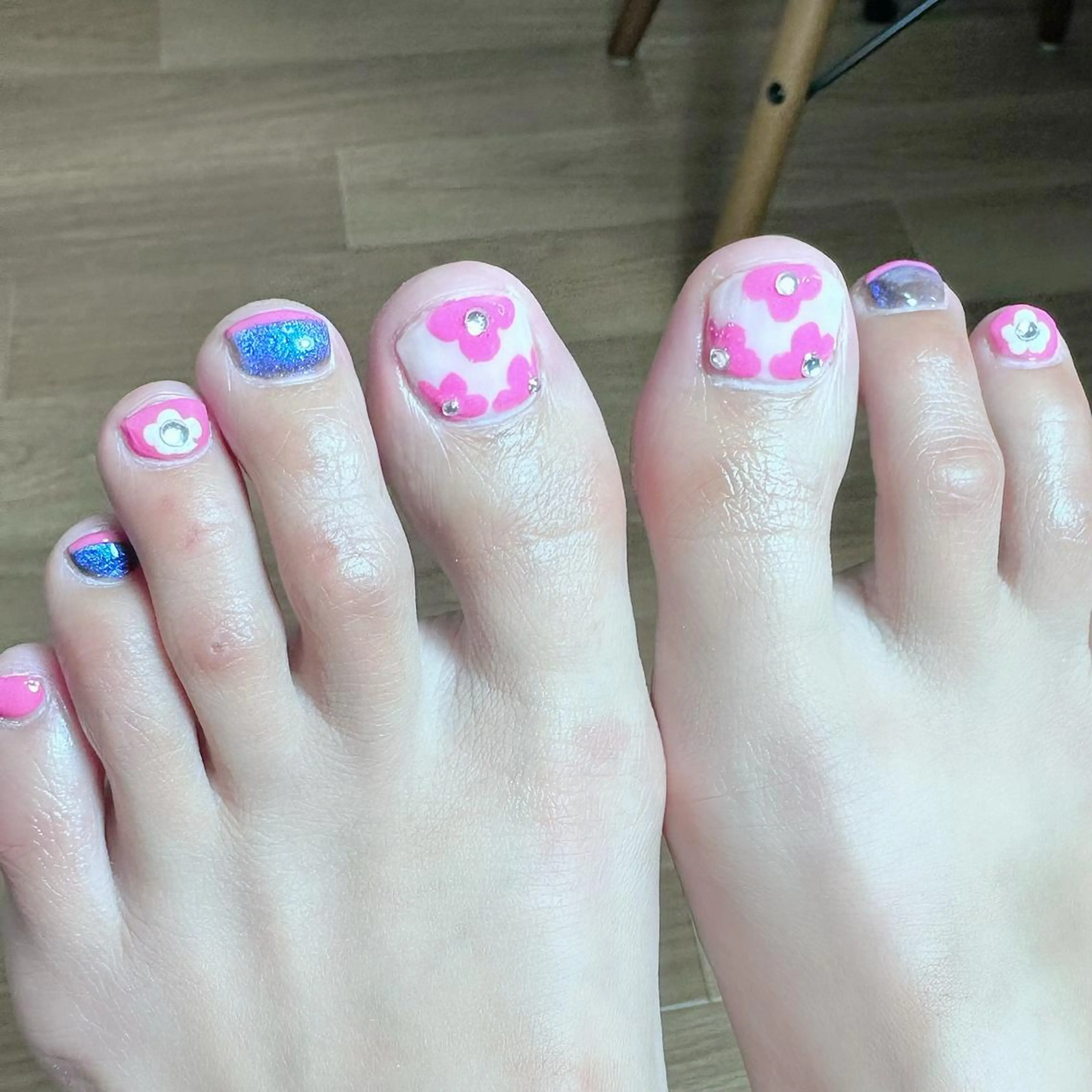 ネイル 新山 聖のネイルデザイン