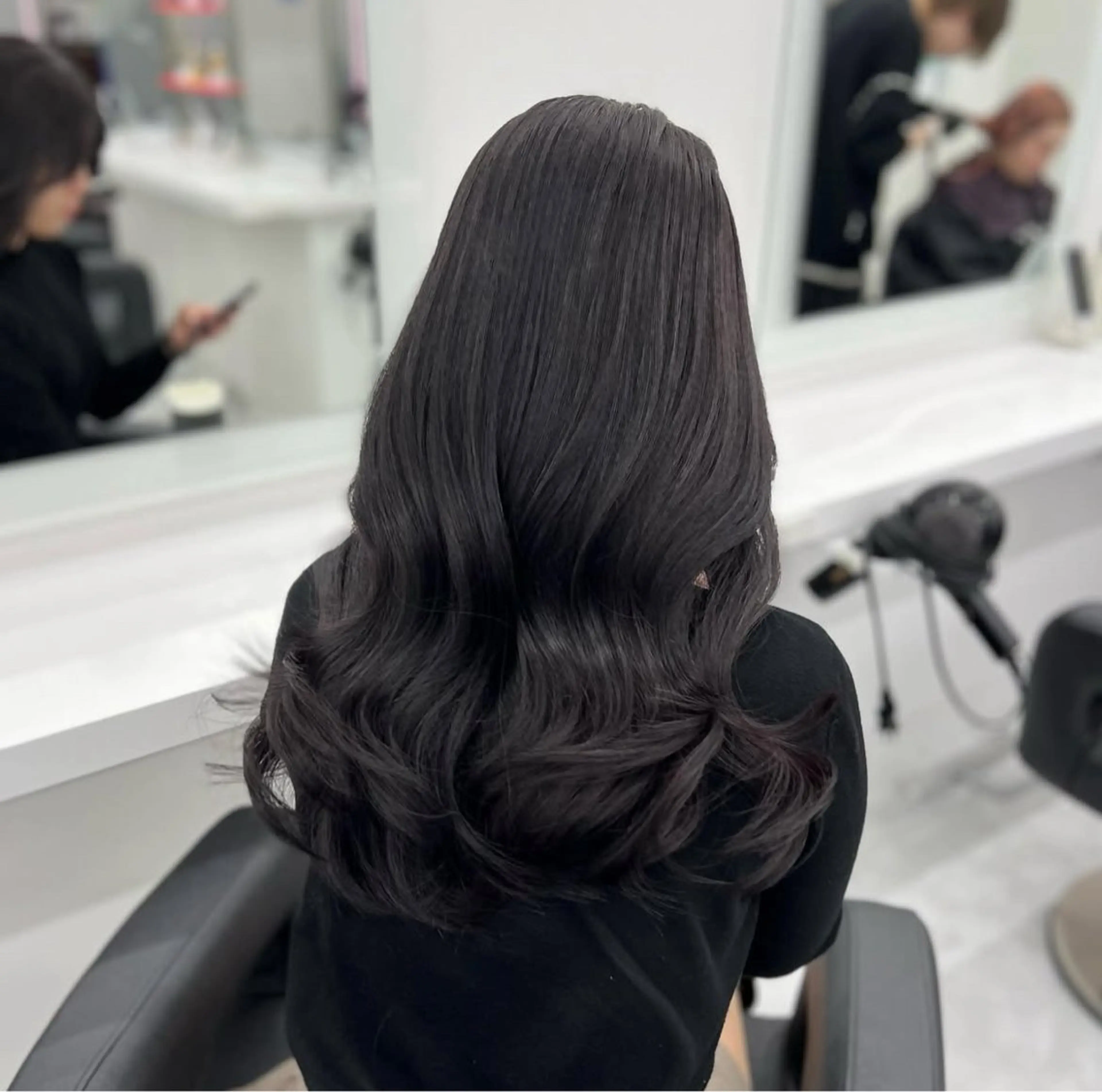 ロング カラー ヘアアレンジ カット ヘアカラー トリートメント ヘッドスパ ヘアセット 透明感×韓流ハイ トーン🫧RYUTAのヘアスタイル