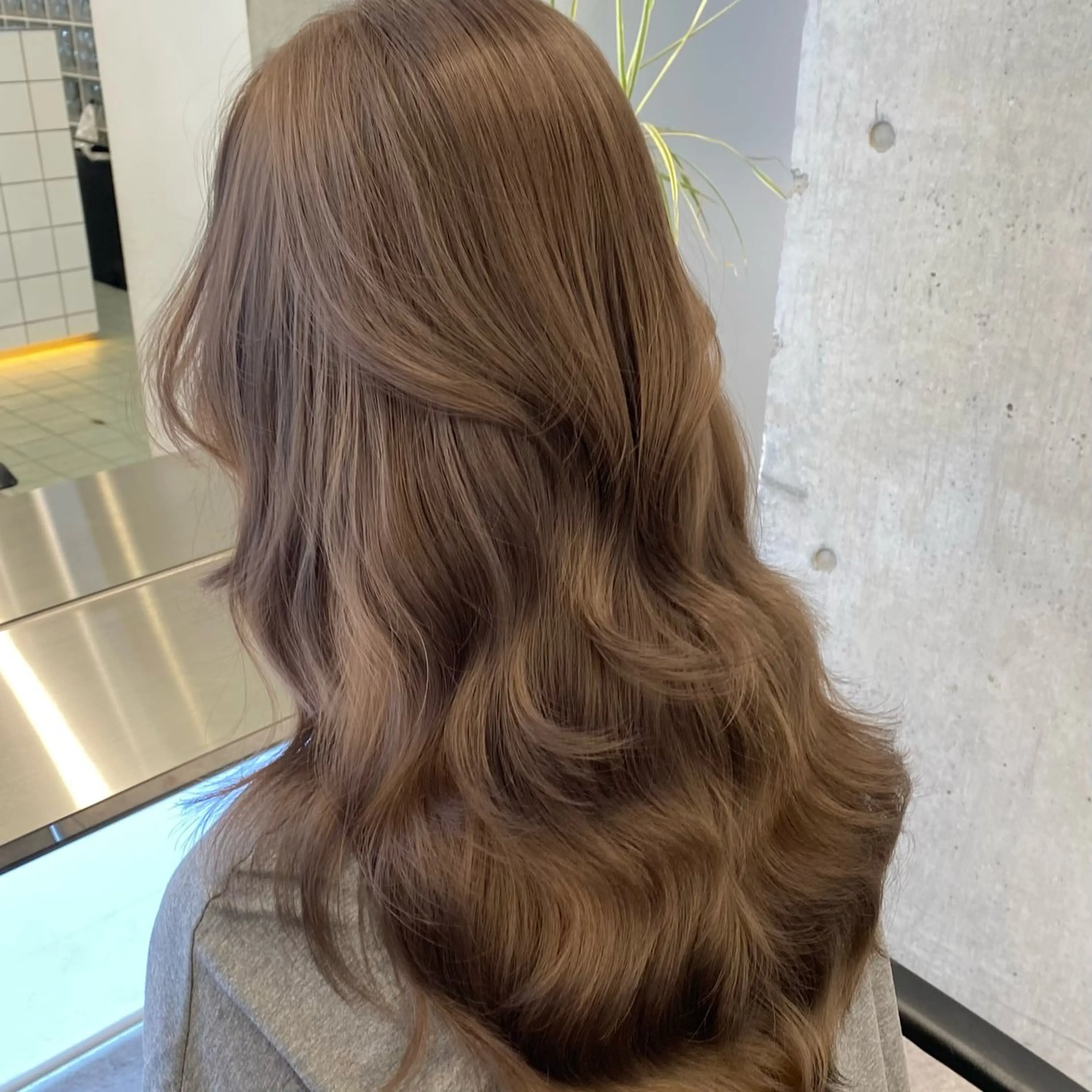 ロング カラー ヘアアレンジ 望月 菜央のヘアスタイル