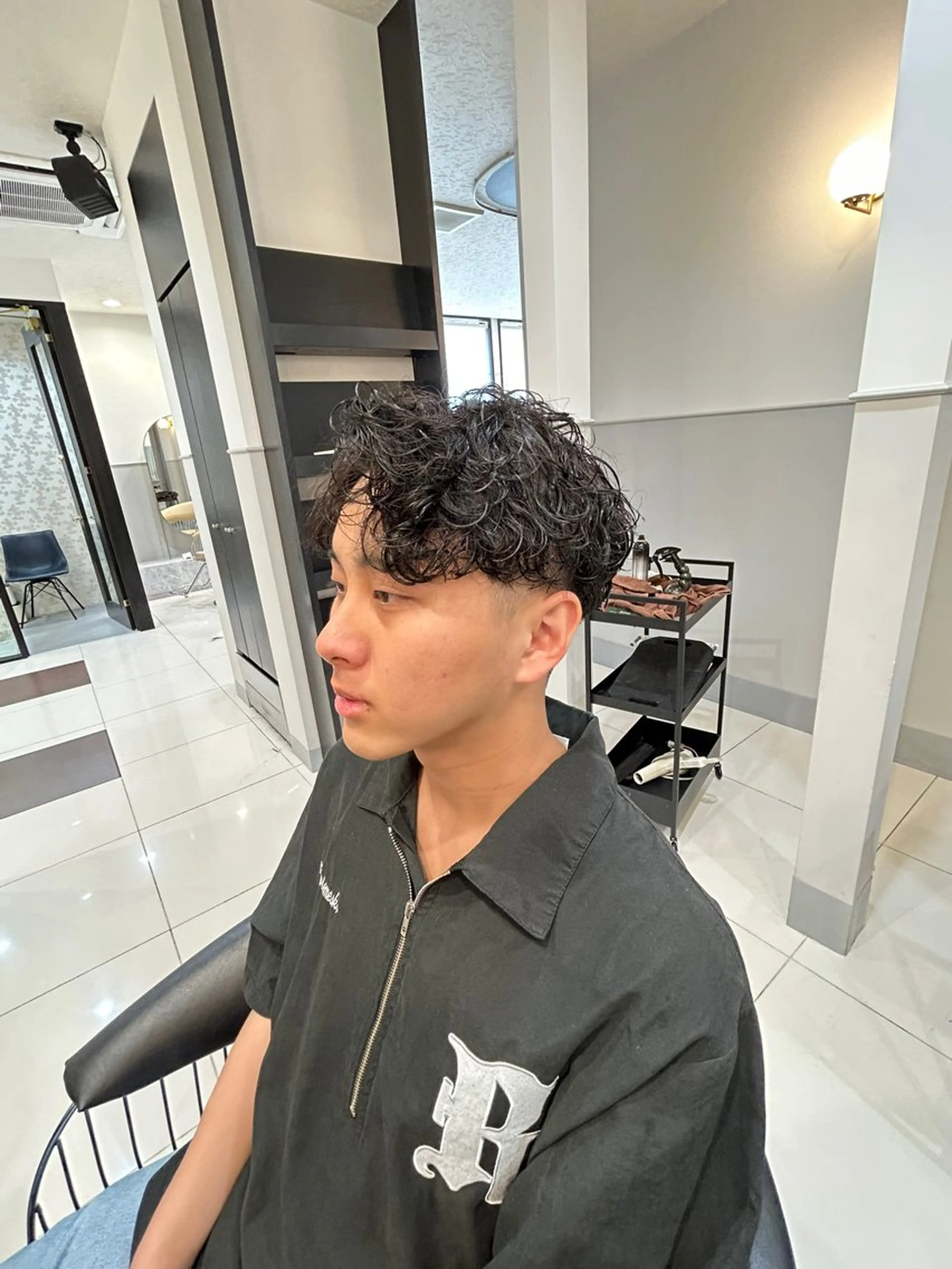 パーマ メンズ 畑 雄貴のヘアスタイル