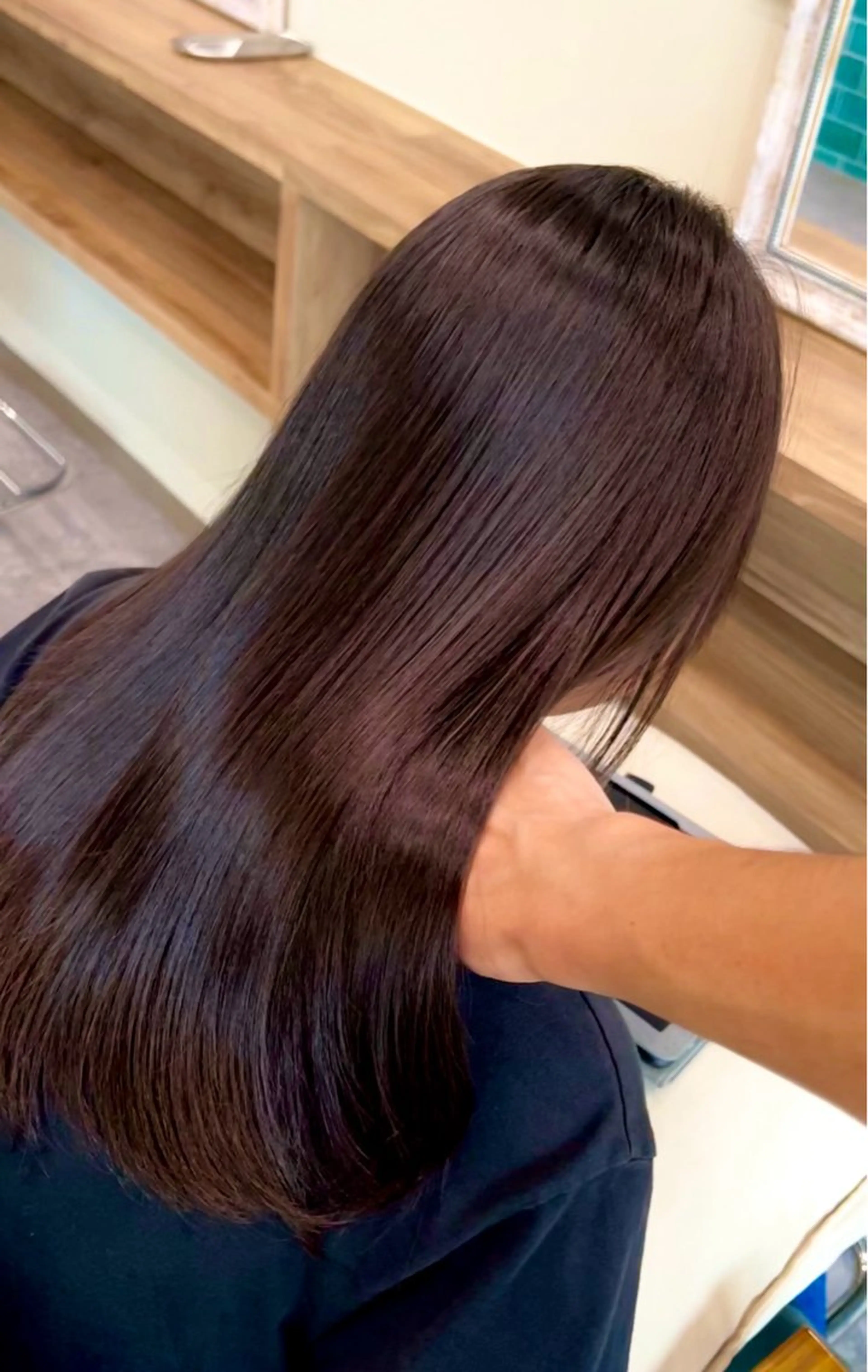 ロング ブリーチ/ストレート ダブルカラーtetoのヘアスタイル