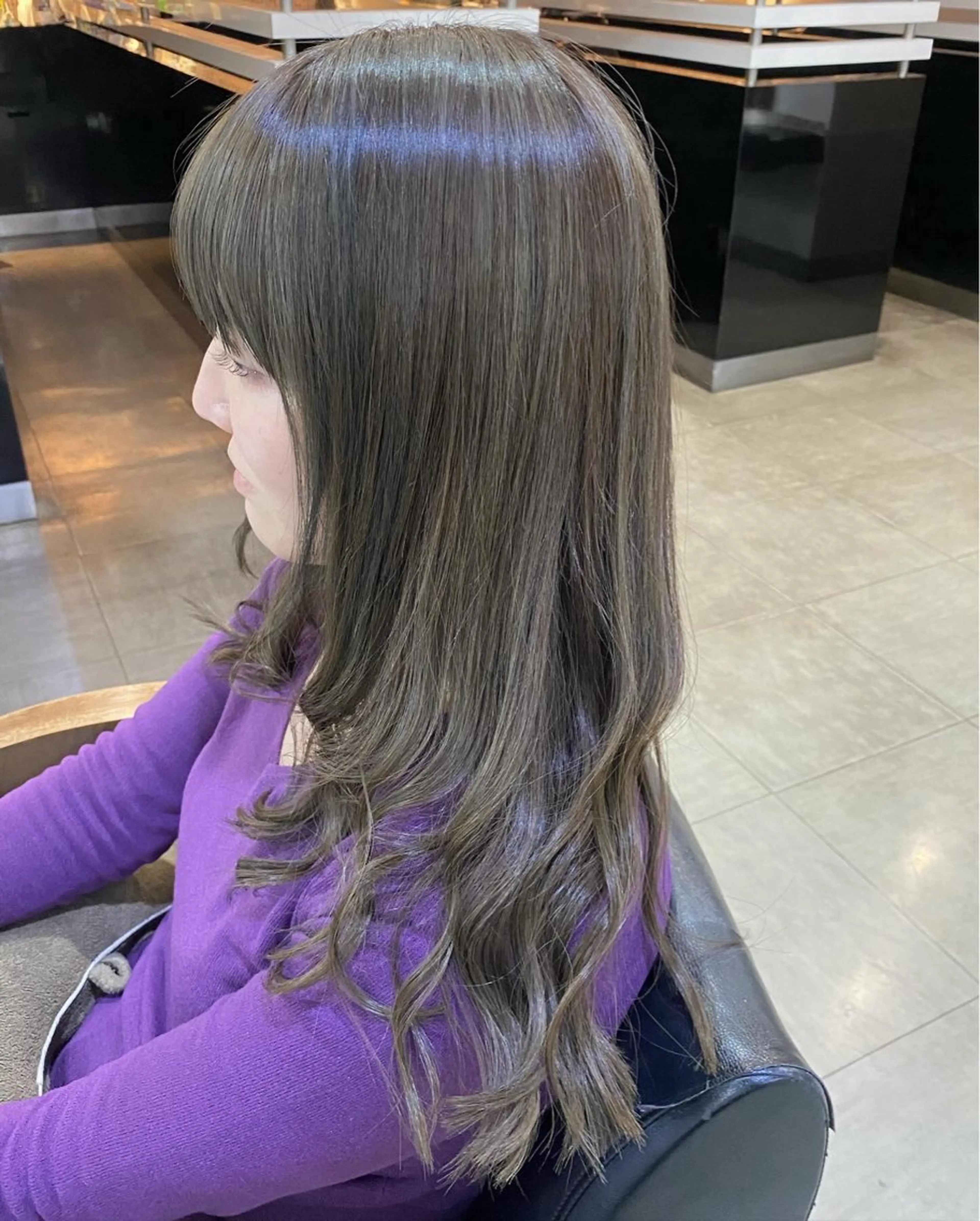 セミロング カラー ヘアアレンジ デザインカラー 烏山 達也のヘアスタイル