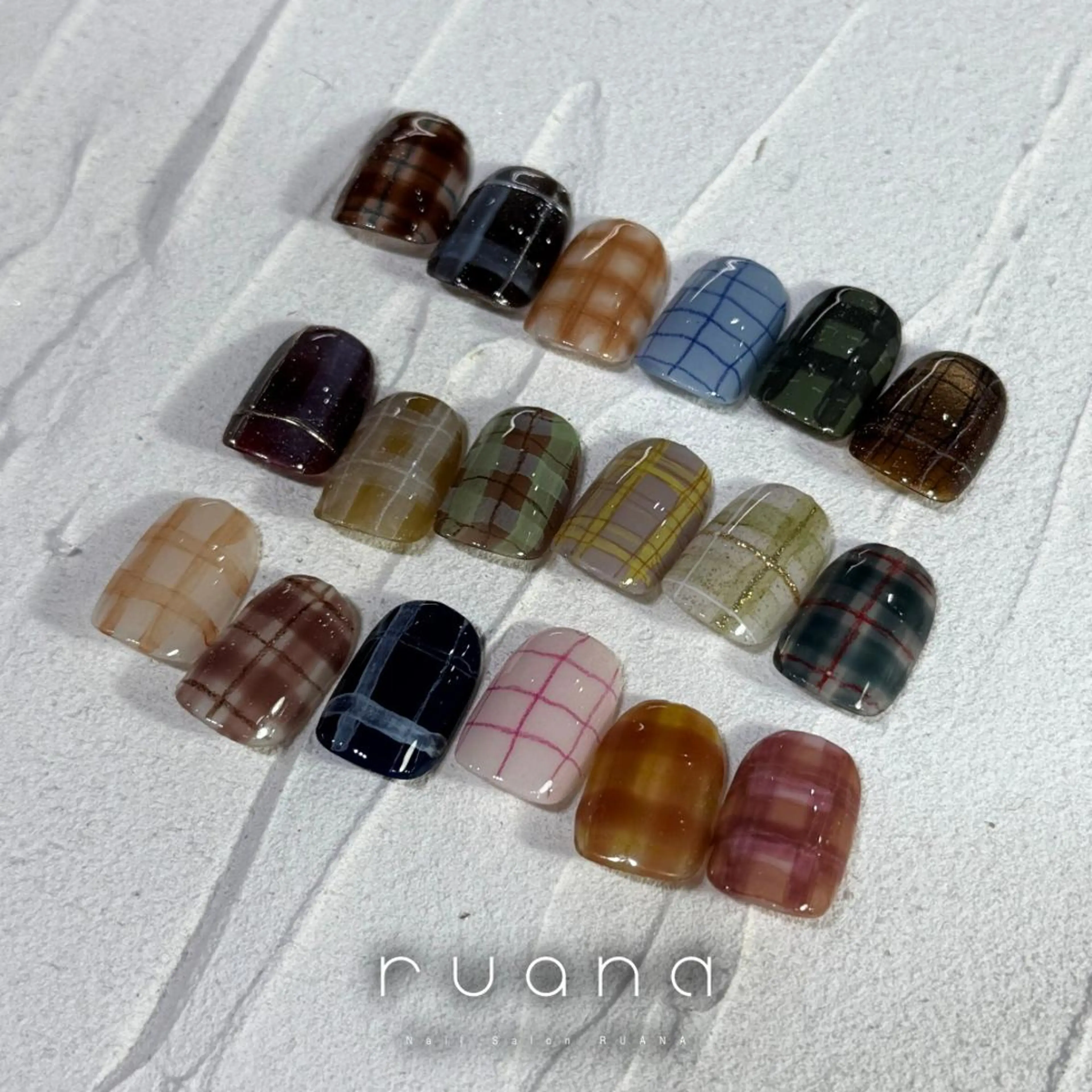 ネイル 阿武 美海のネイルデザイン