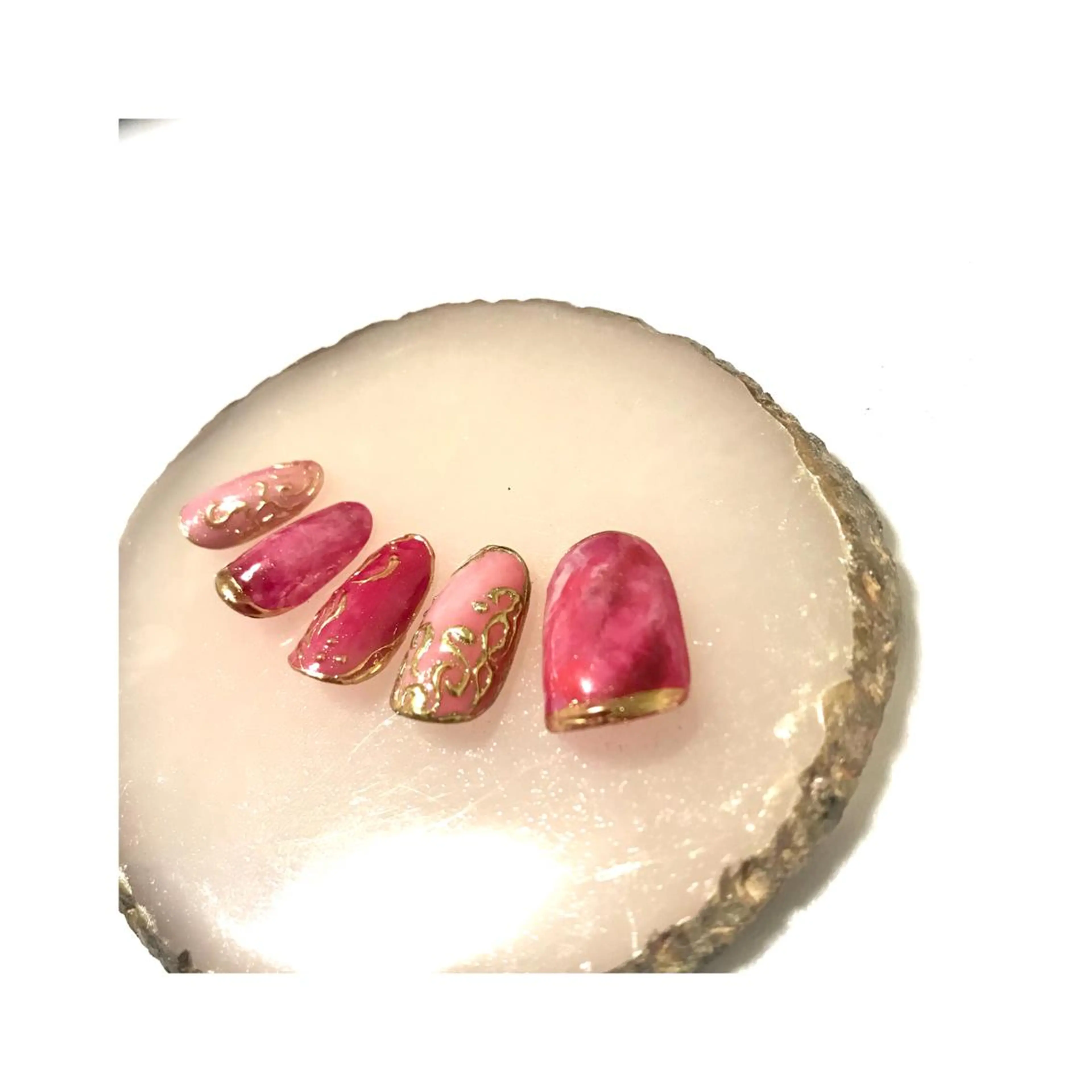 ネイル ミラーネイル BINERVA nail salonのネイルデザイン