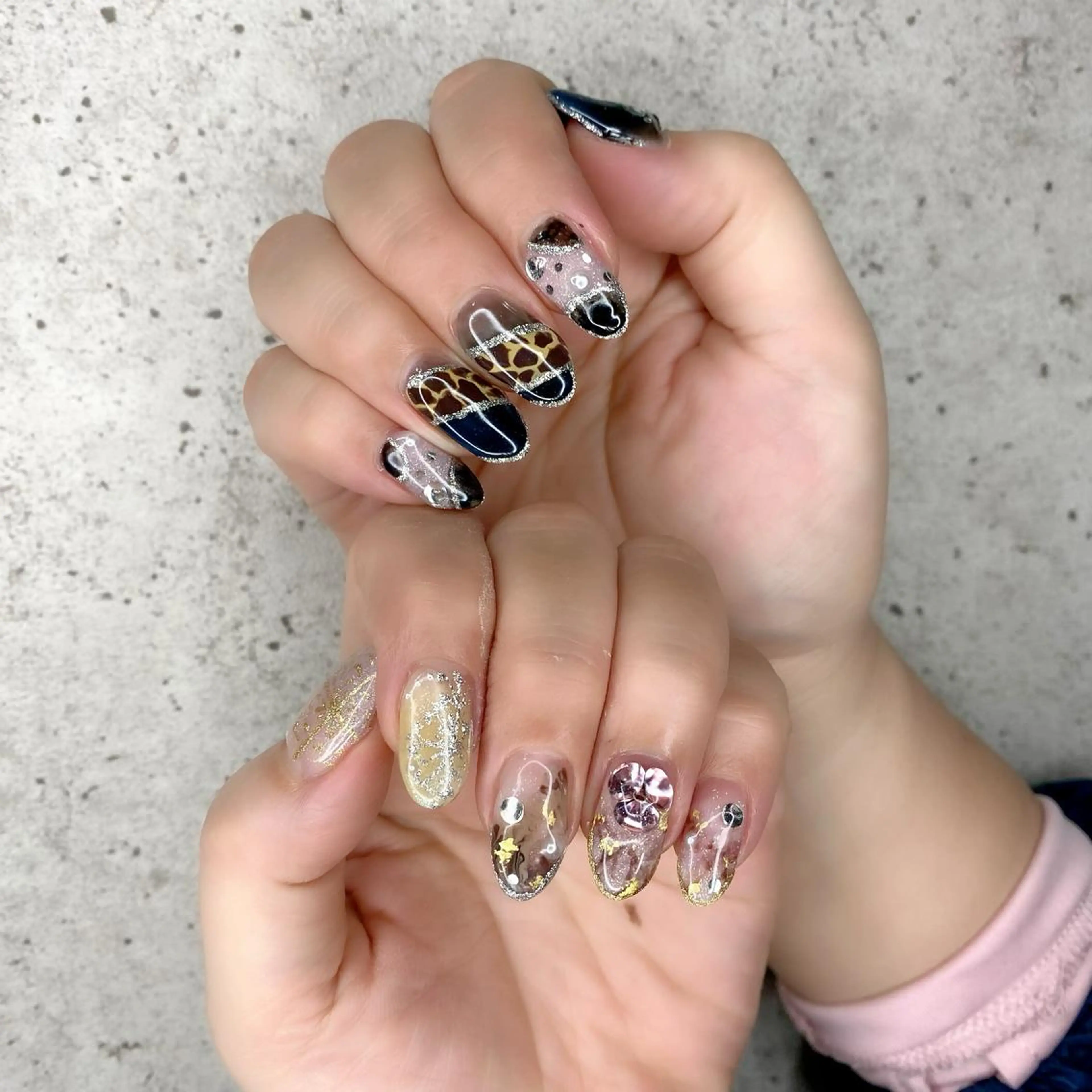 セミロング カラー パーマ ヘアアレンジ メンズ キッズ ネイル マツエク・マツパ 黒髪 アニマル柄 キラキラネイル ハンドネイル Salon Ｋのネイルデザイン