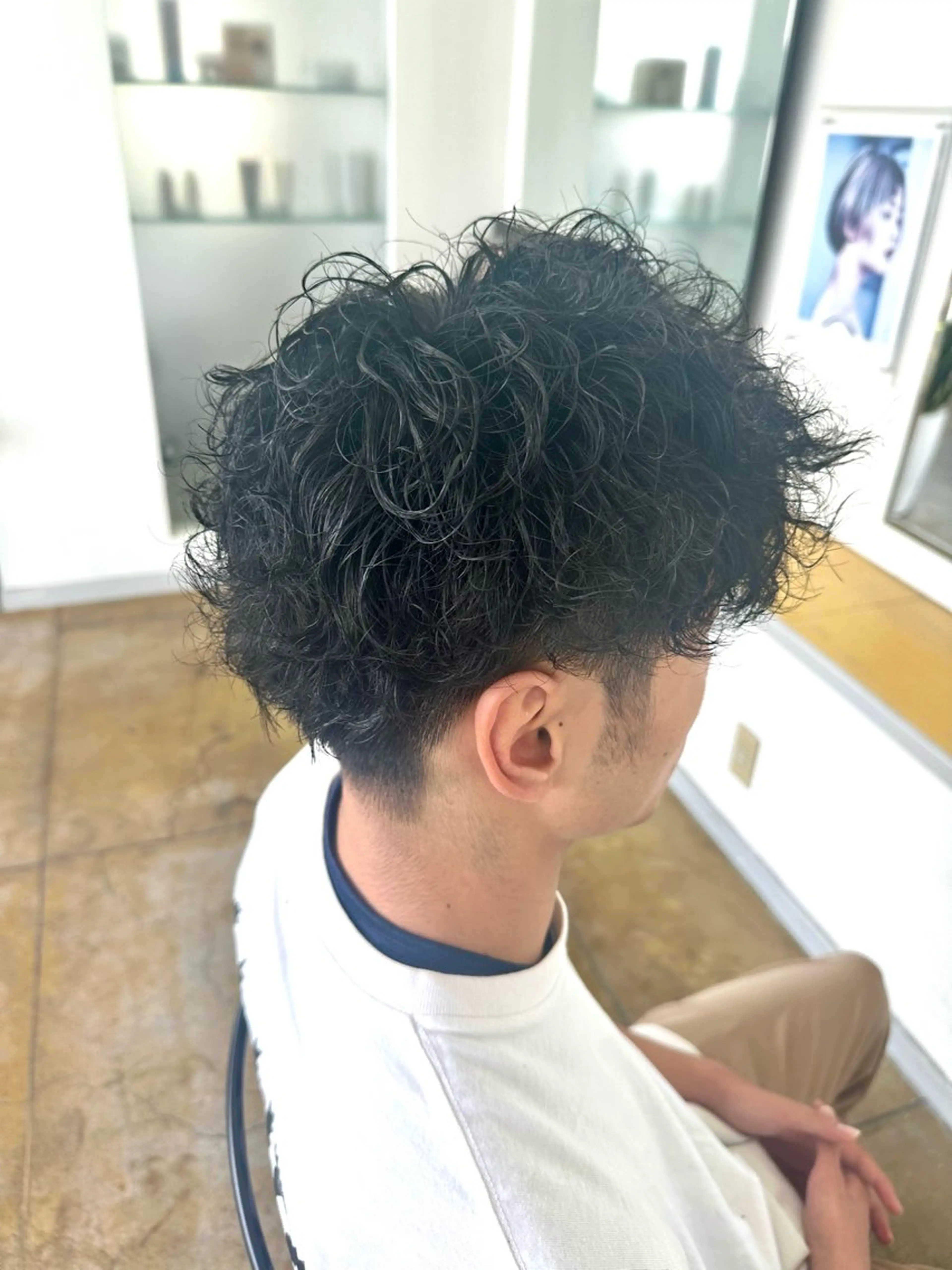 ショート パーマ メンズ 森本 光貴のヘアスタイル