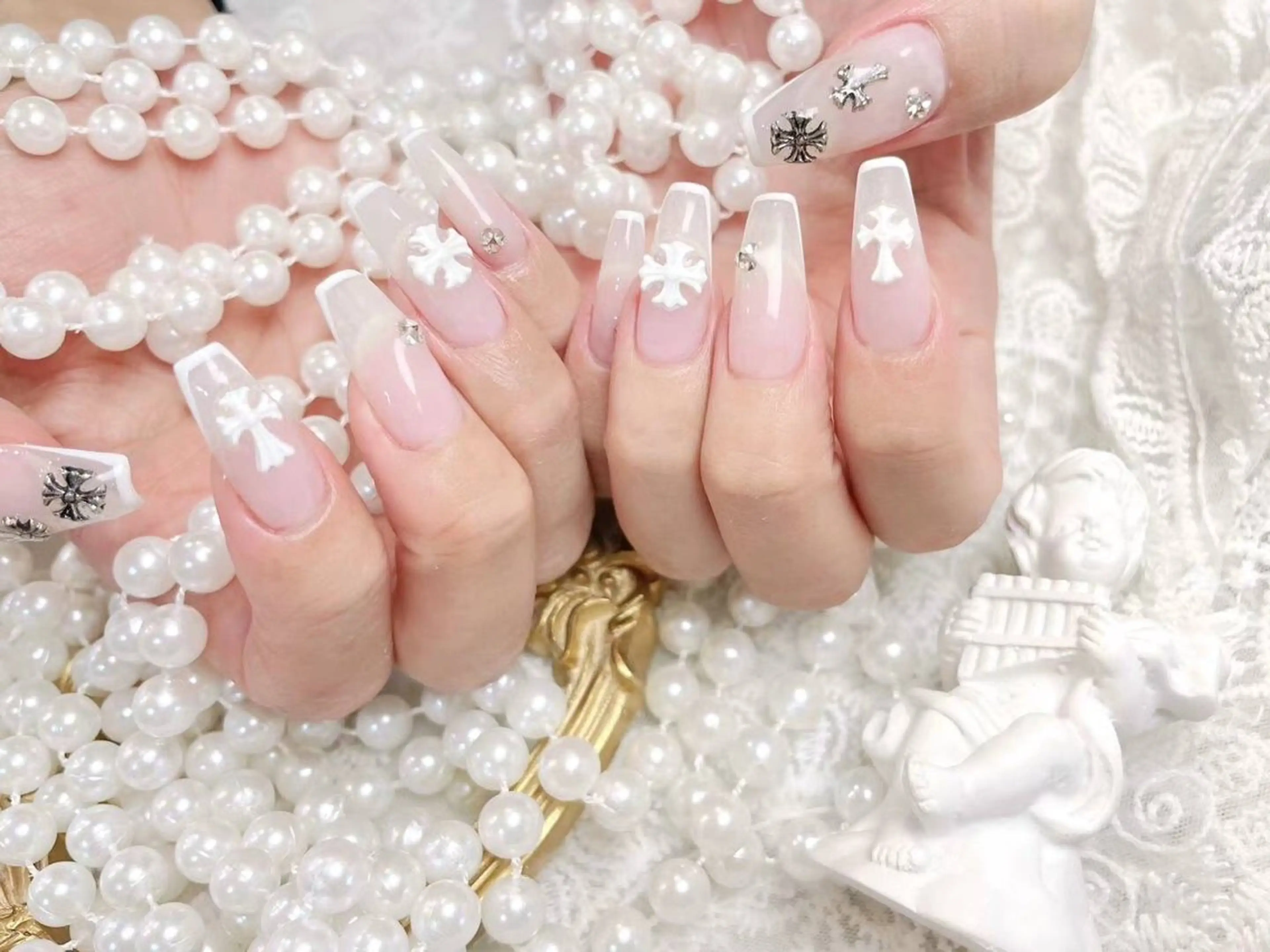 ネイル アートネイル フラワーネイル フットネイル フレンチネイル ジェルネイル Babarla　Nail　Salon所属・babarla Nailのネイルデザイン