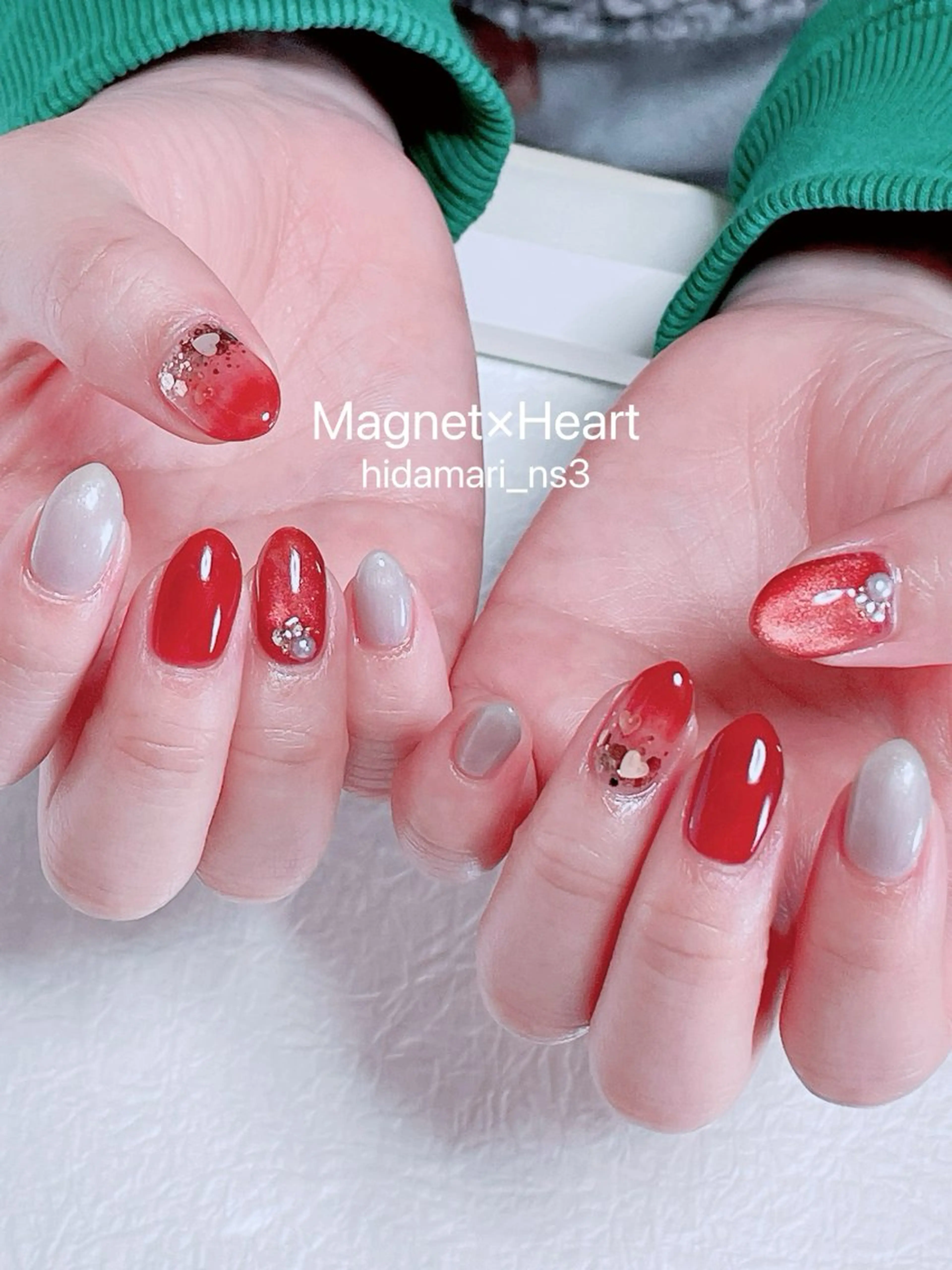 ネイル マグネットネイル 持ち込み 赤色 ハンドネイル NailSalon ひだまりのネイルデザイン