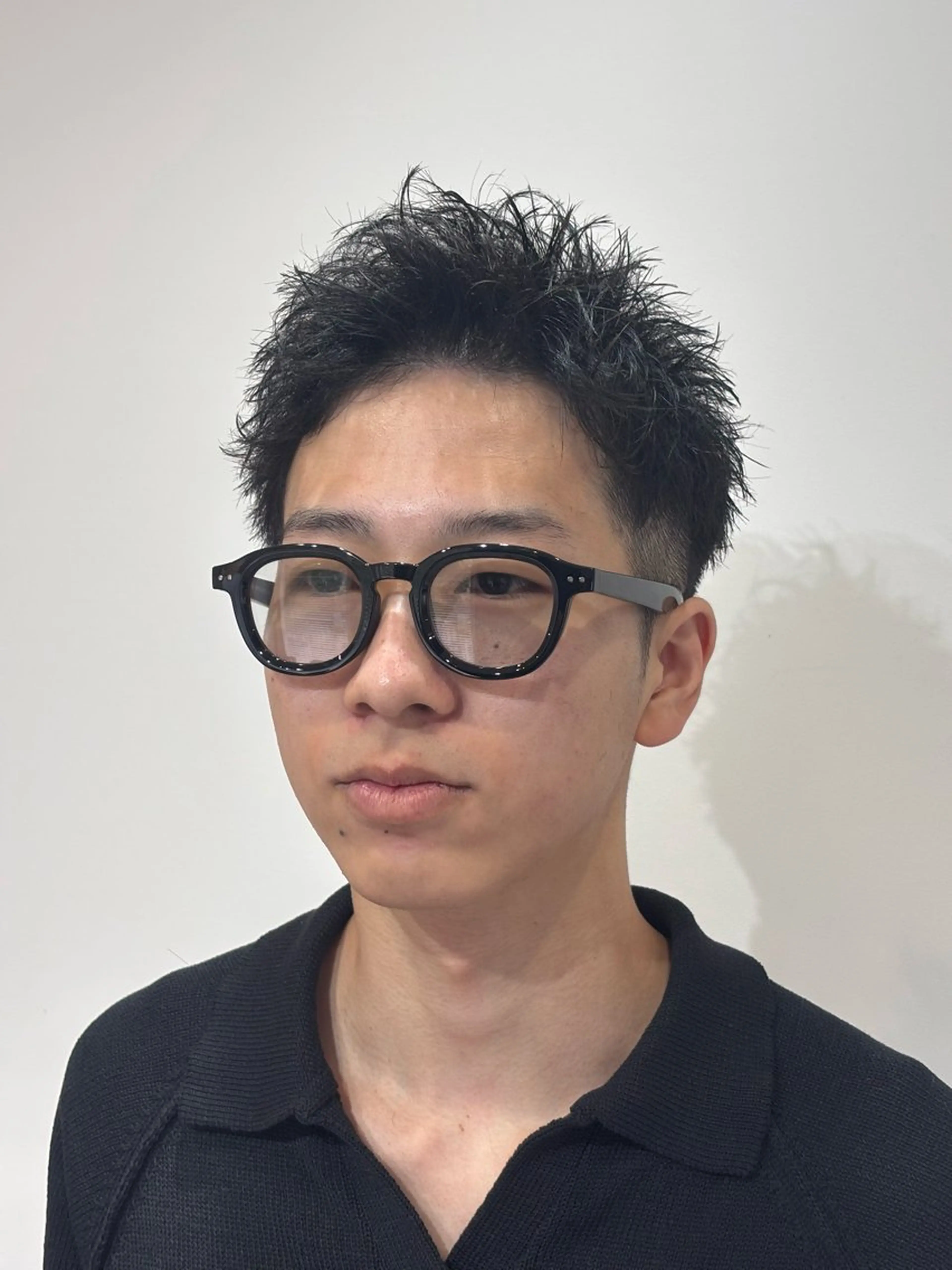 ショート メンズ メンズショート スパイキーショート ショートヘア カット トリートメント 【店長】メンズ職人 短髪　ハイトーン🔥のヘアスタイル