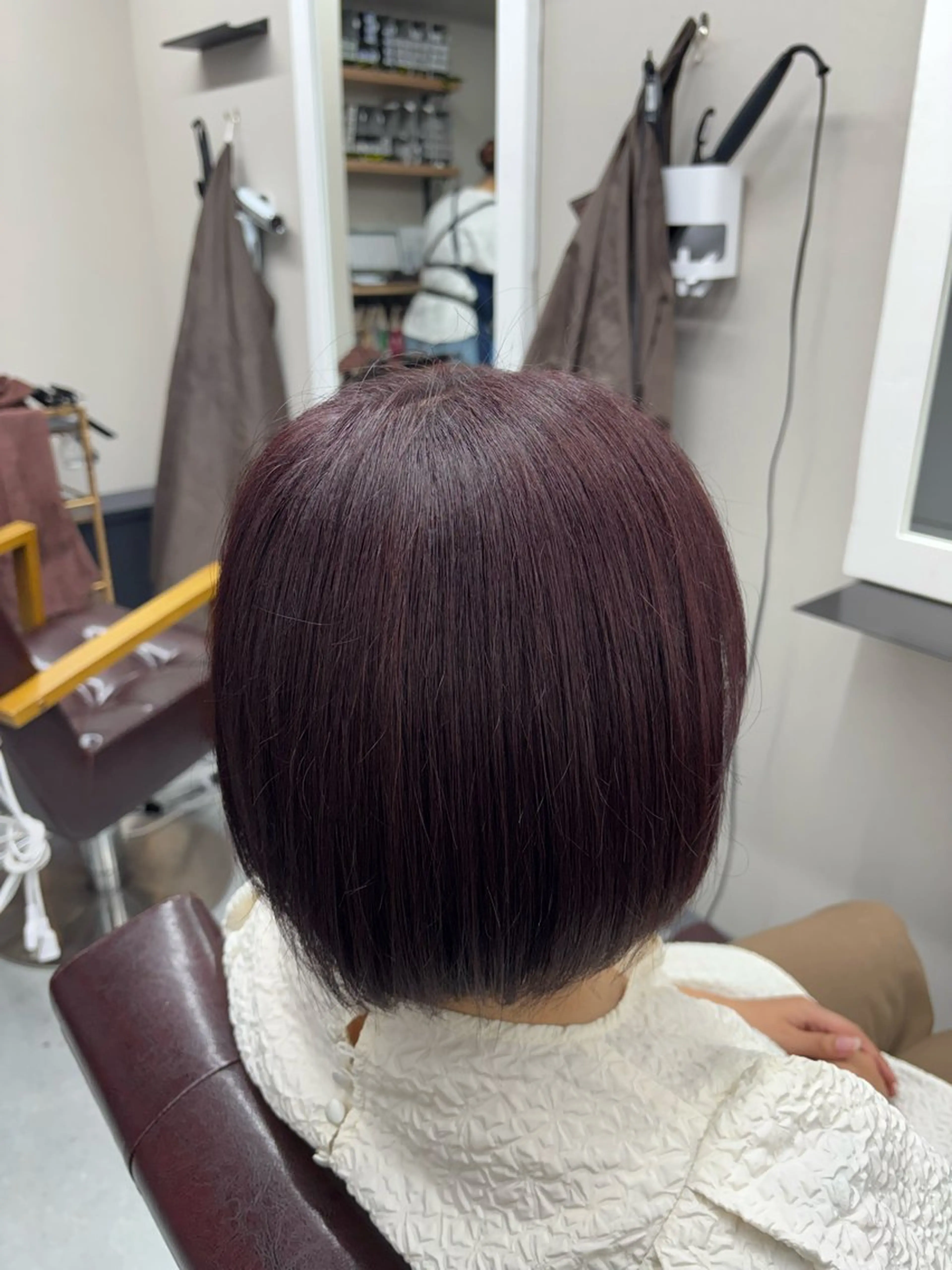 カラー ボルドーカラー 森元 優衣のヘアスタイル