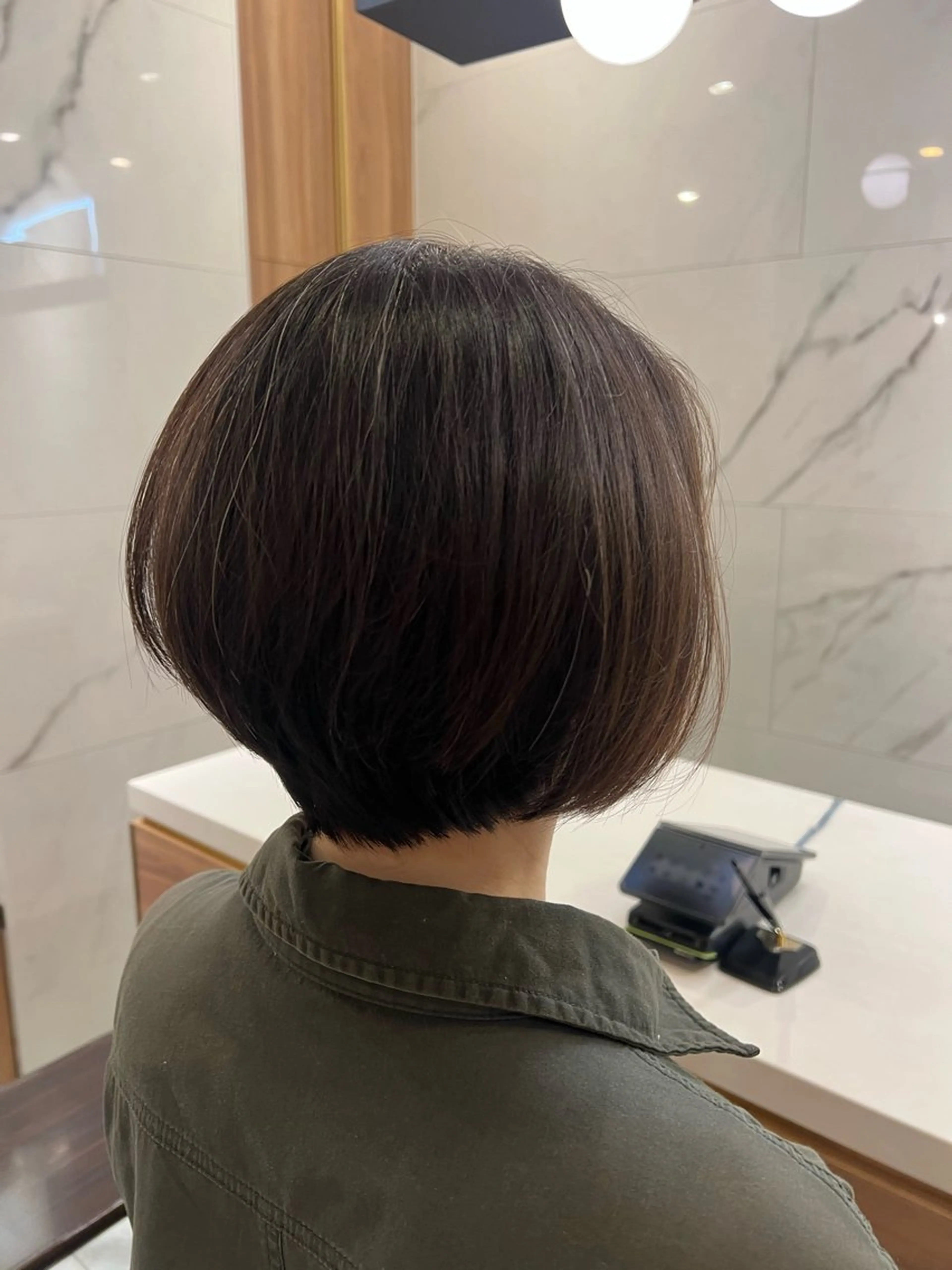 ショート 村中 逸紀のヘアスタイル