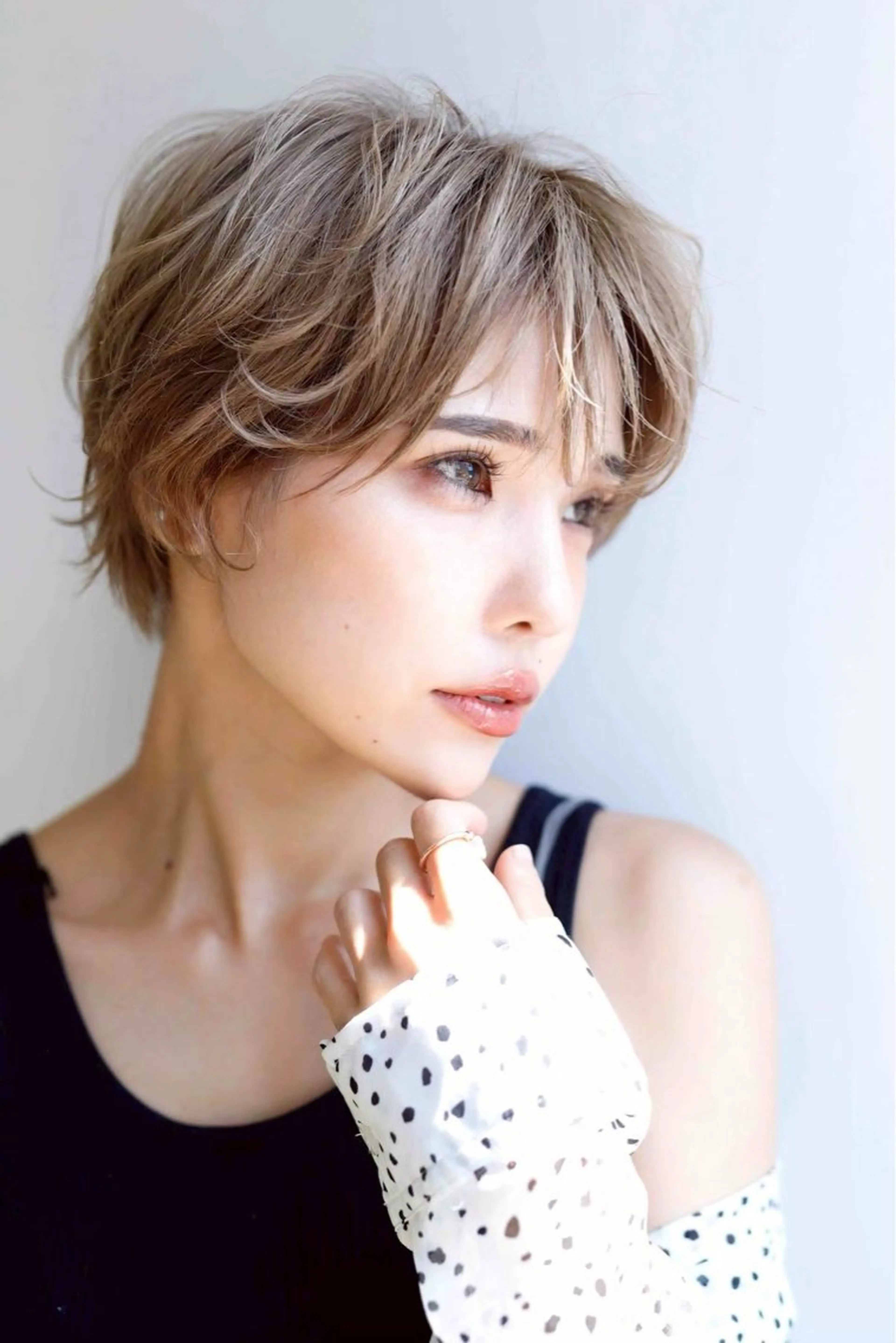 ショート 尾崎 優花のヘアスタイル