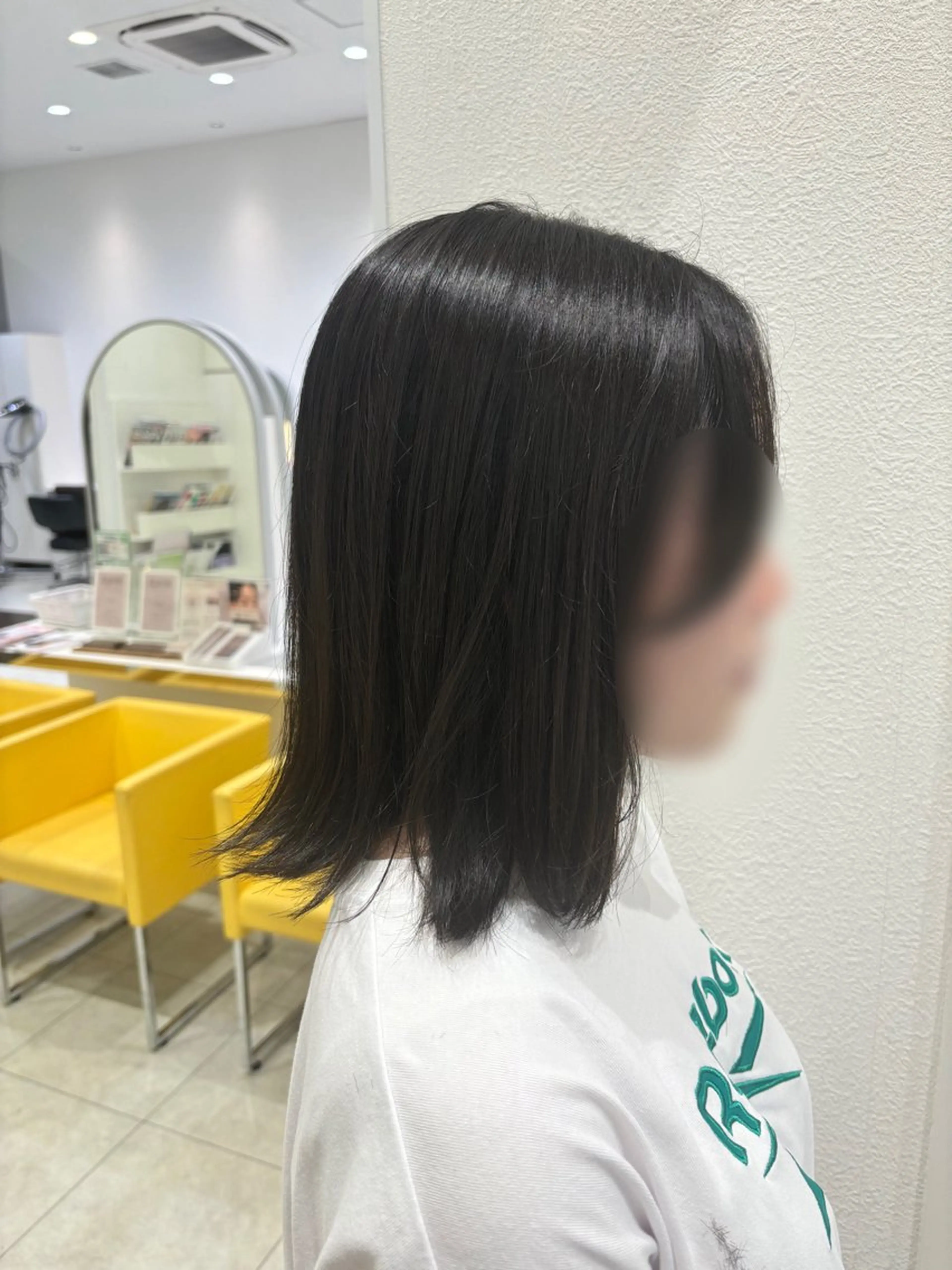 ミディアム 🩶米澤 美月🩶のヘアスタイル