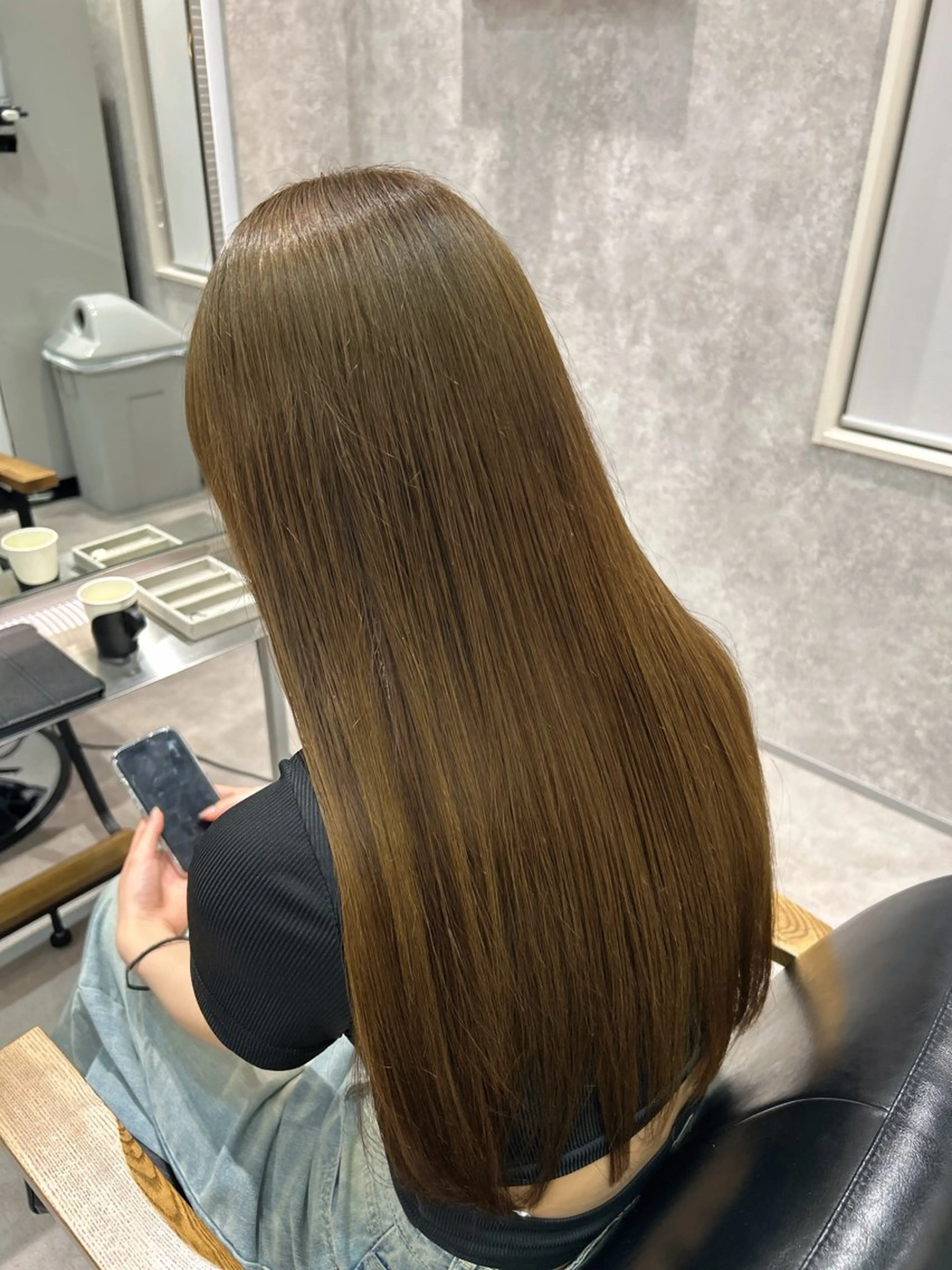 ロング カラー ベージュカラー ブリーチ ダブルカラー ヘーゼル ブリーチなしカラー Pocket仙台赤坂 康成のヘアスタイル