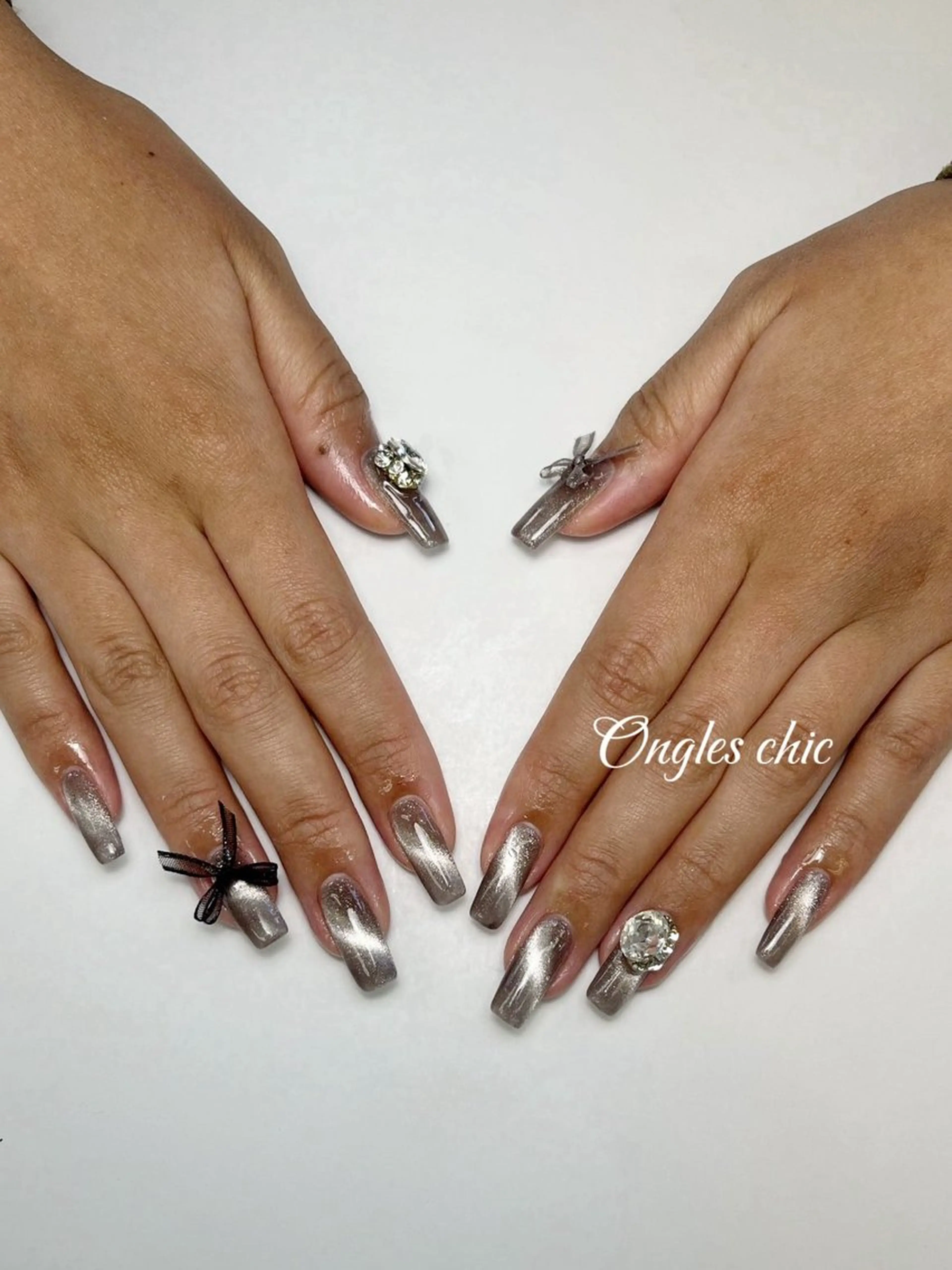 ネイル ハンドネイル ongles chicのネイルデザイン