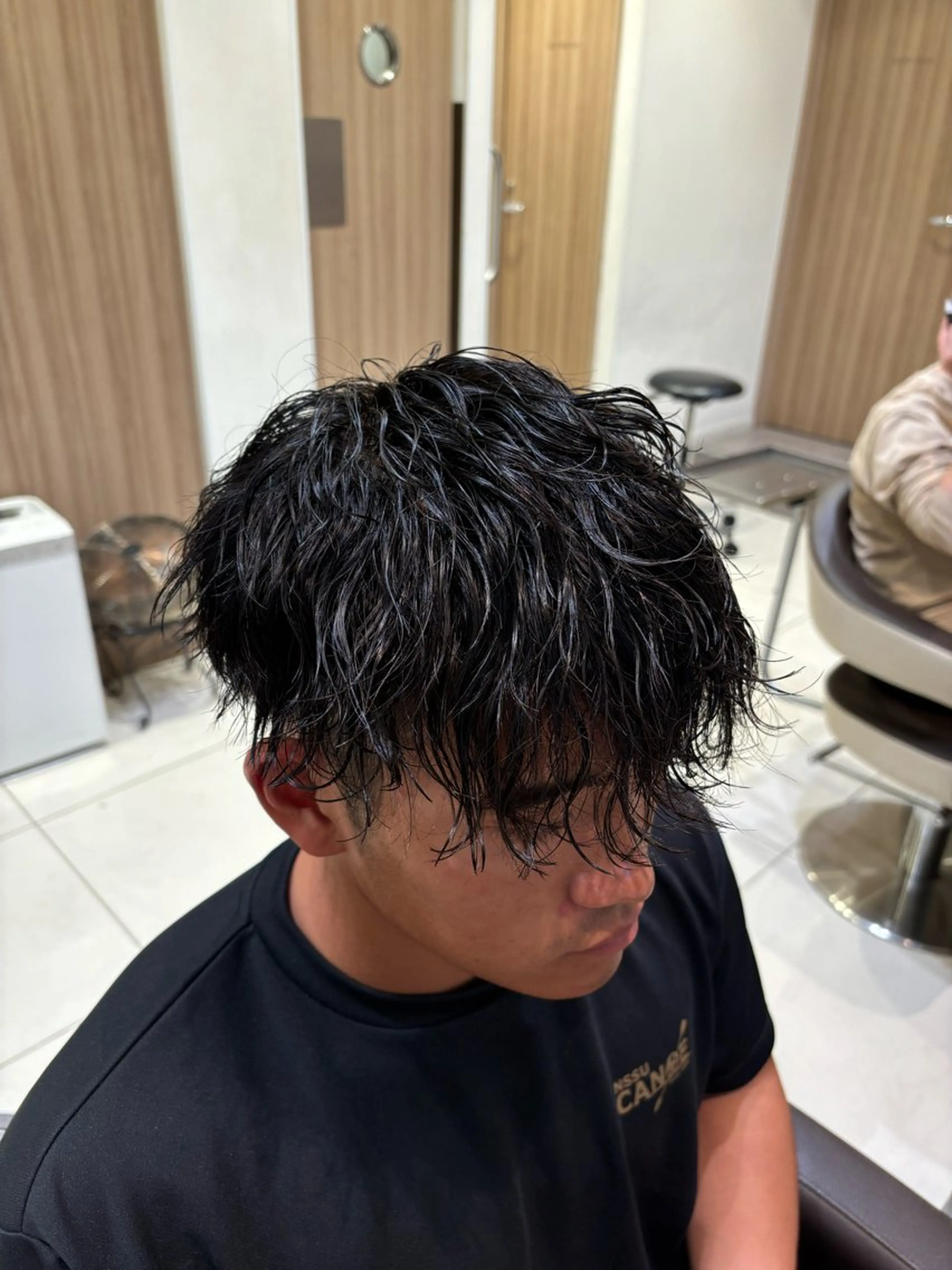 パーマ メンズ ブリーチ/パーマ 縮毛/レイヤーaoiのヘアスタイル