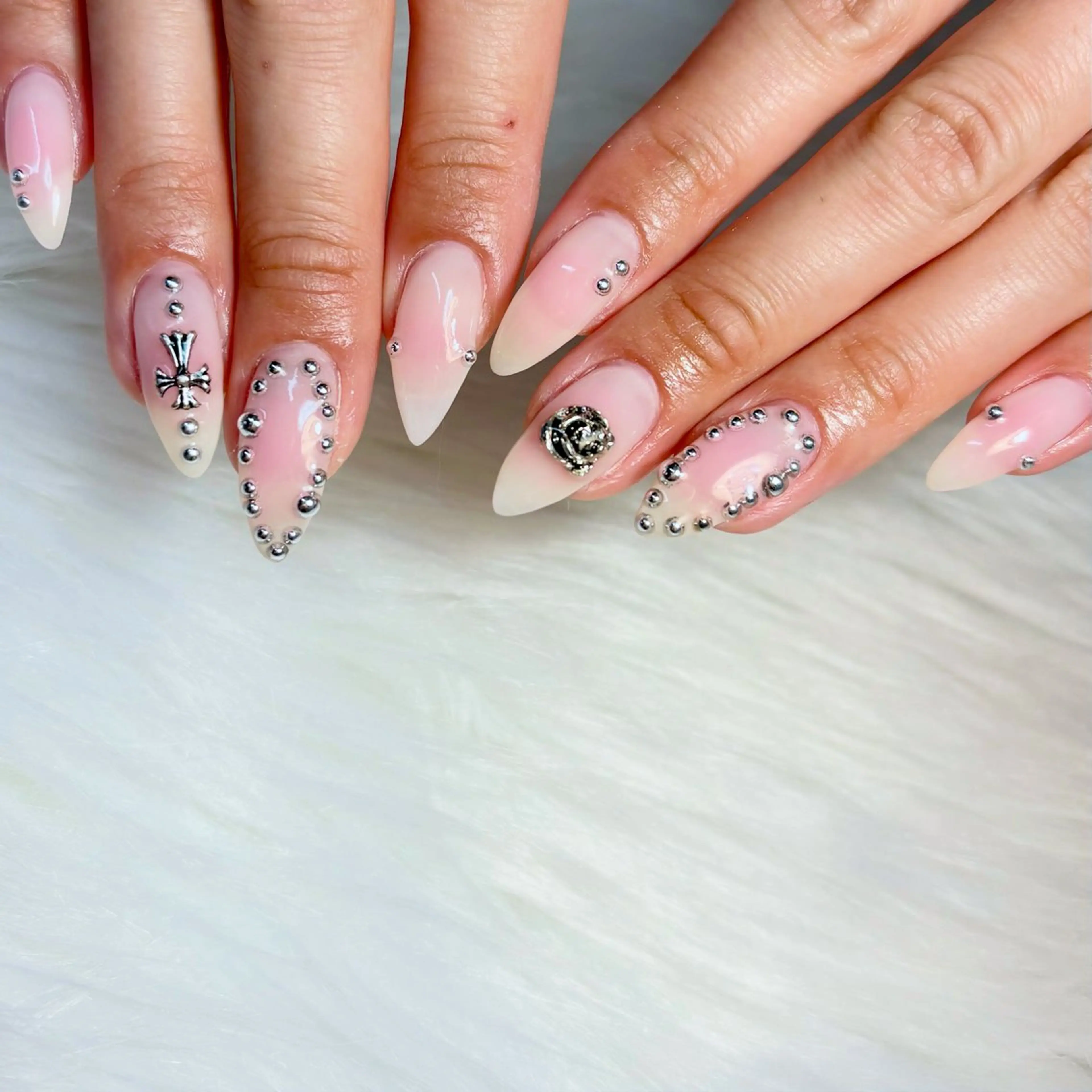 ネイル 坂上 万奈のネイルデザイン