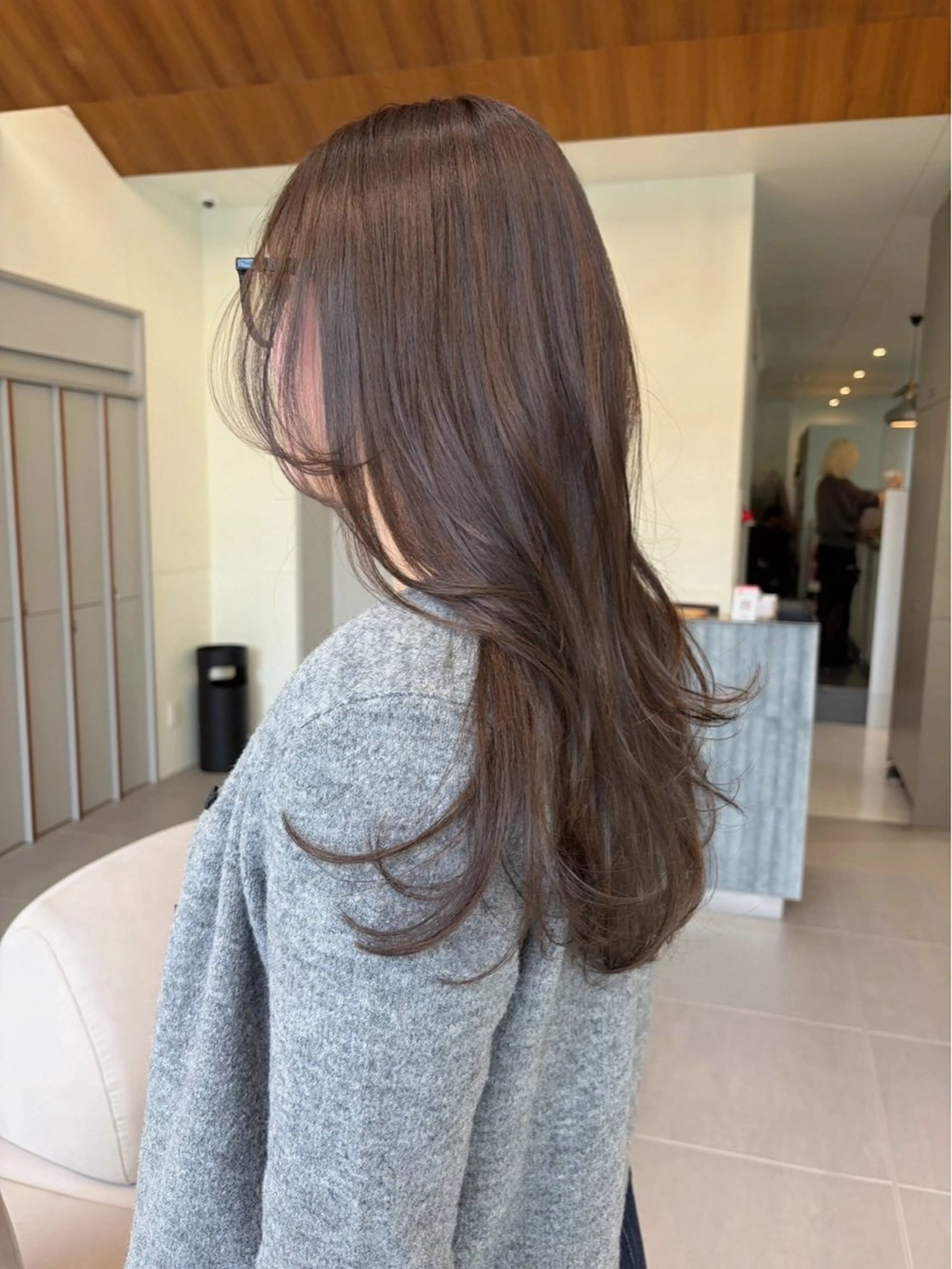 ロング カラー ダブルカラー グレージュ 透明感カラー ロングカット/RIOのヘアスタイル