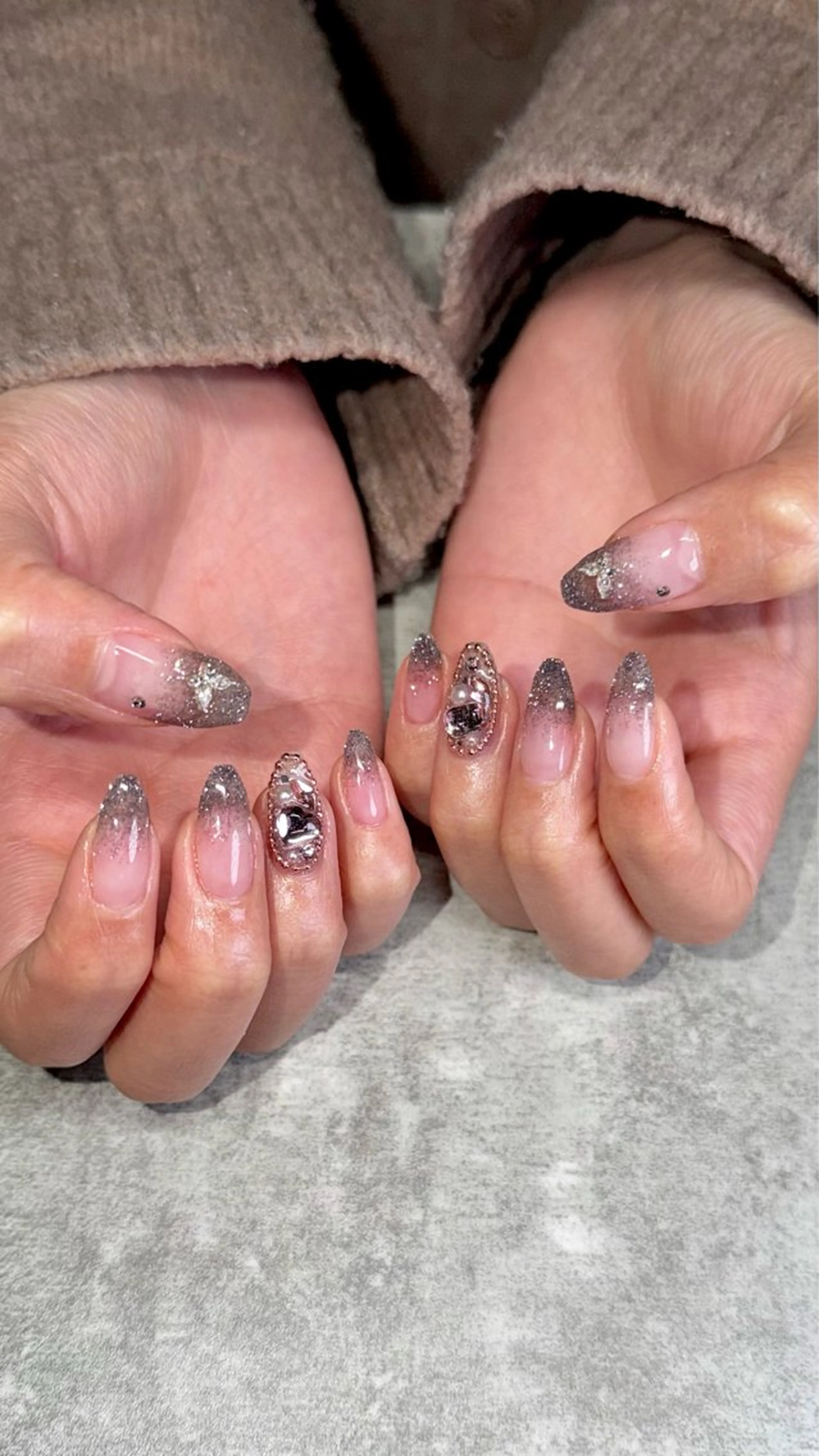 ネイル ハンドネイル ハンドケア shino🌟 痛ネイルのネイルデザイン