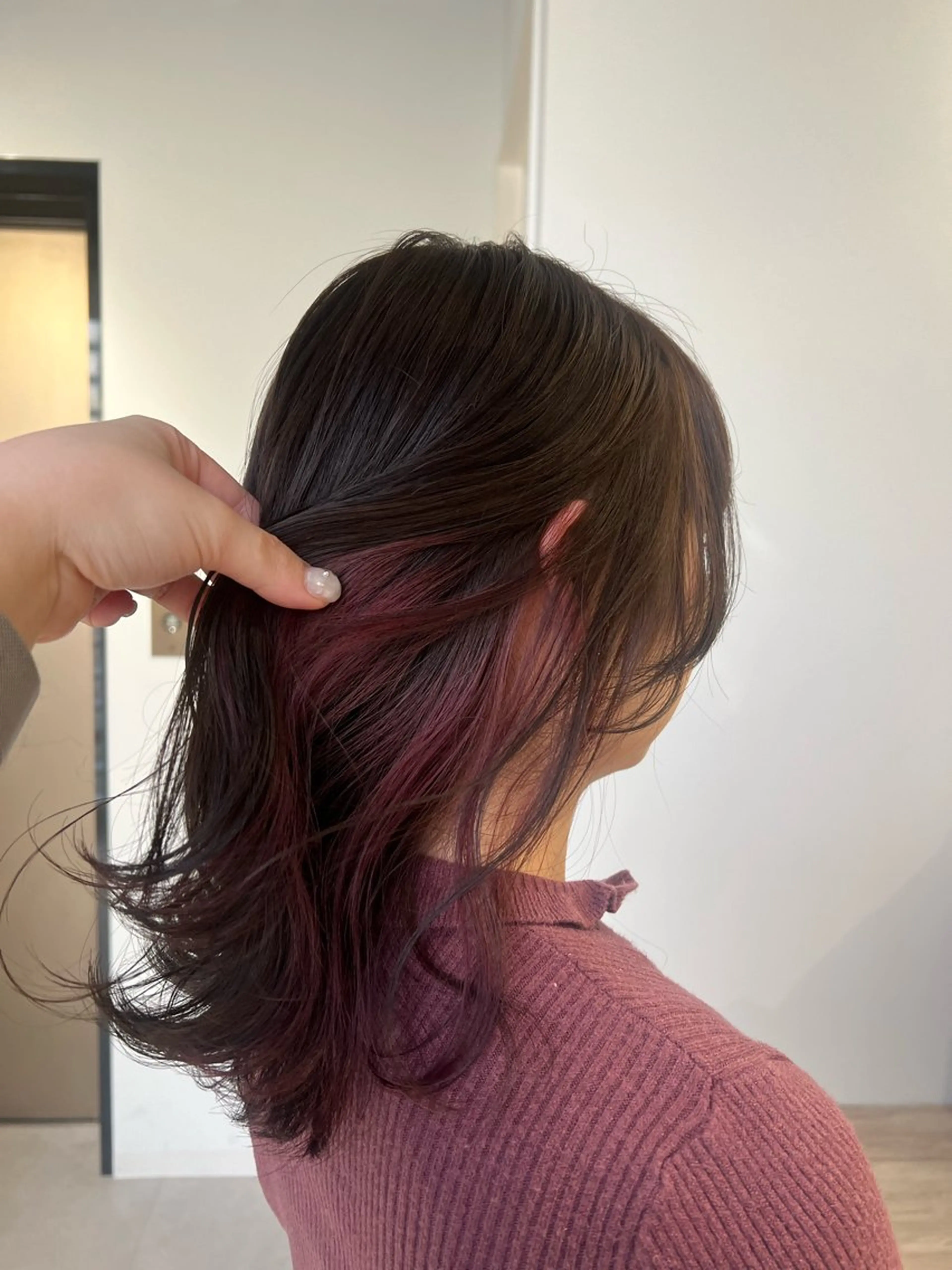 ミディアム カラー ブラウンカラー イヤリングカラー ラベンダーカラー ラベンダーピンク ピンクカラー ヘアカラー トリートメント attrait 梅田店所属・梅田/ 髪質改善/ 似合わせ/RINKAのヘアスタイル