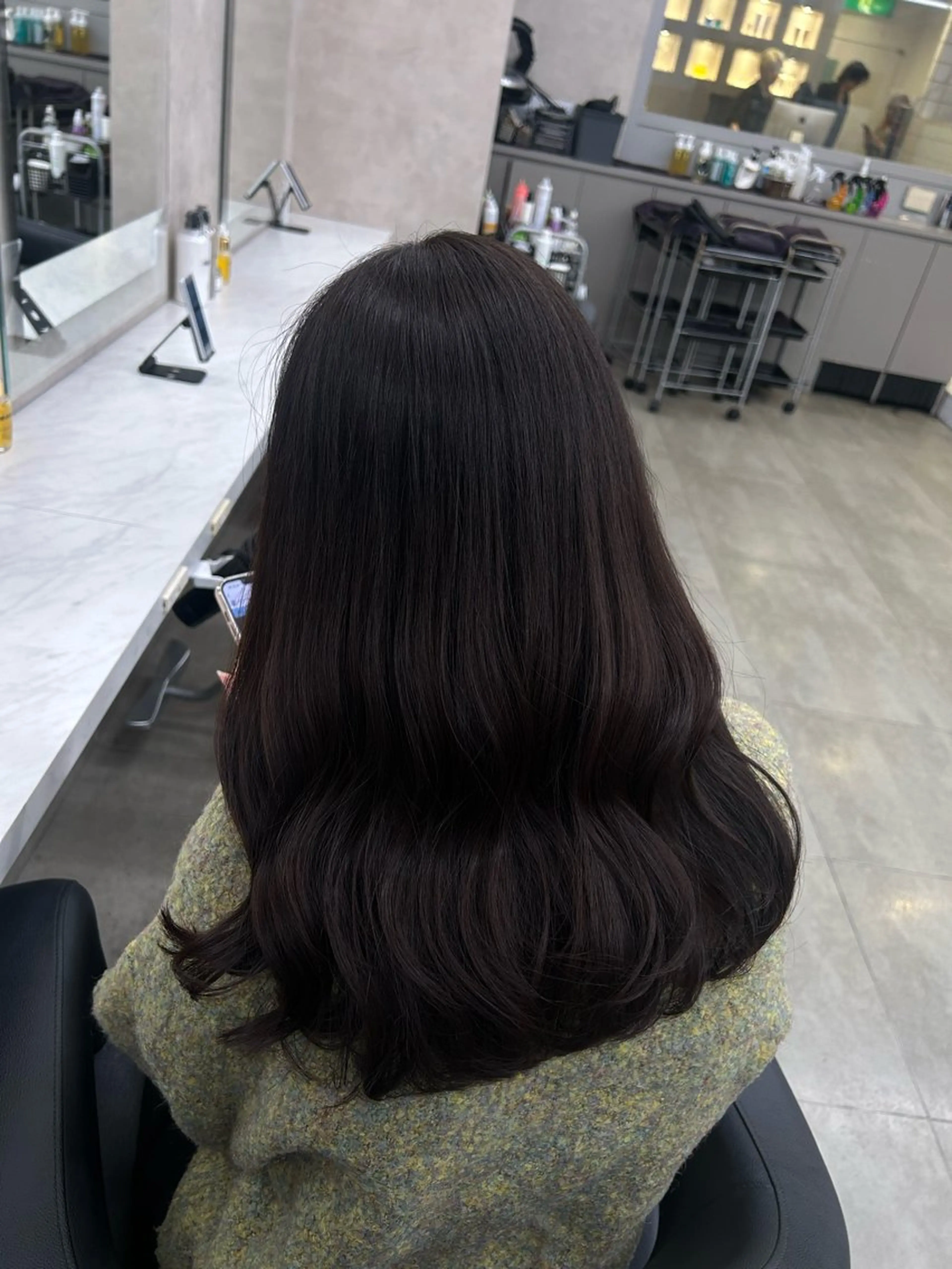 カラー ヘアカラー 透明感ベージュ🤎 ナチュラルレイヤーのヘアスタイル