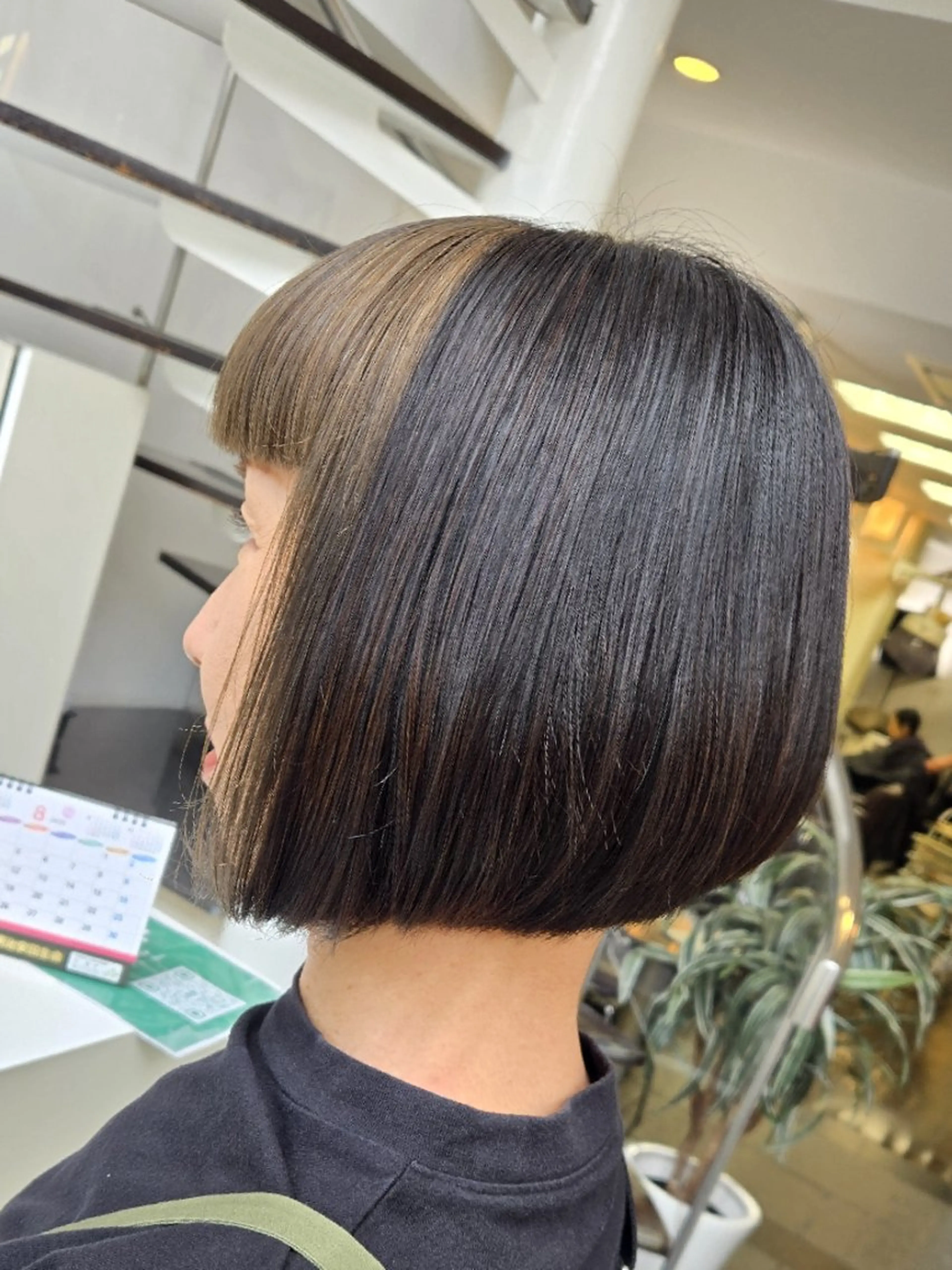 ショート カラー デザインカラー ボブ カット ヘアカラー 遠藤 史秋のヘアスタイル