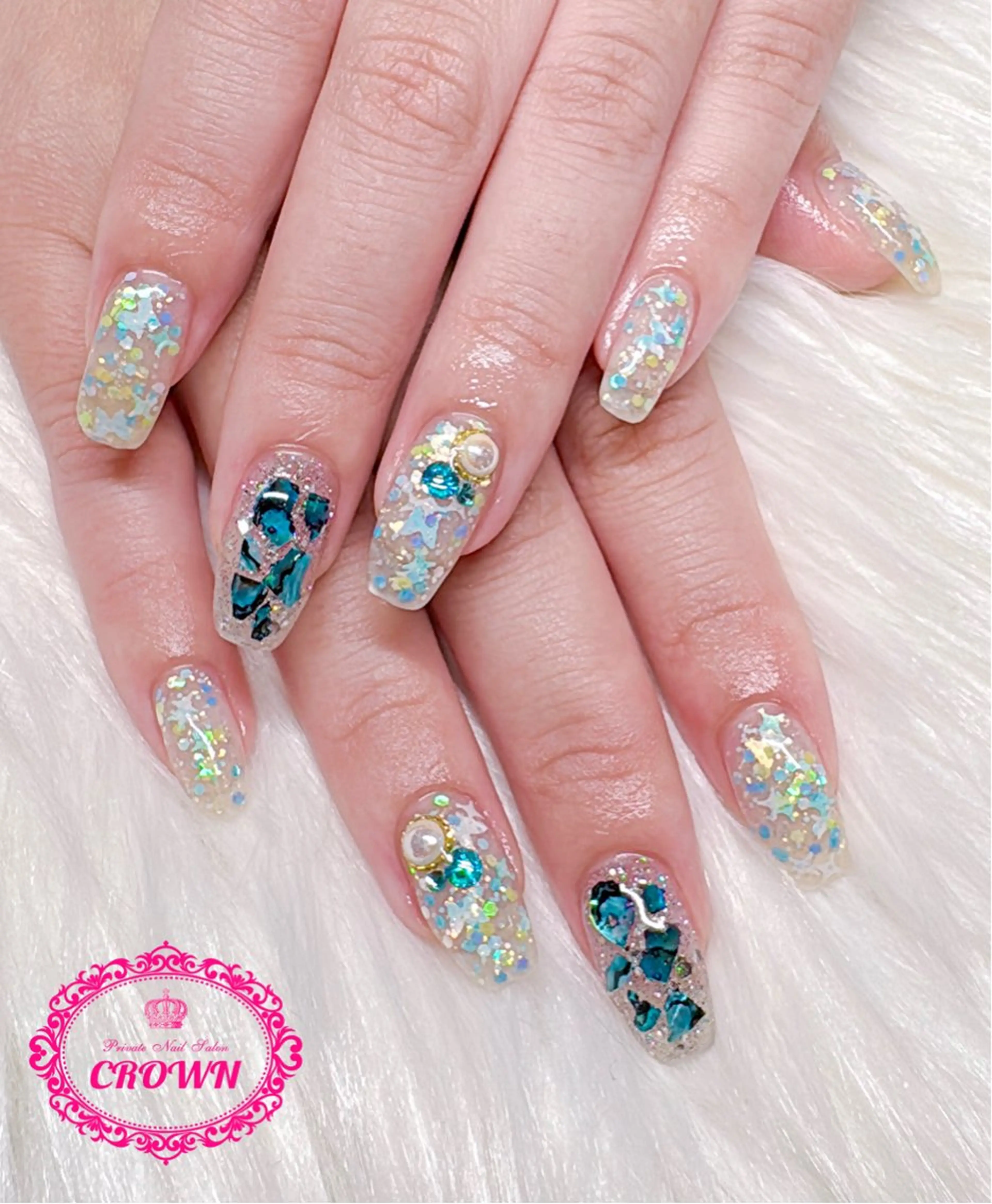 ネイル CROWN プライベートサロンのネイルデザイン