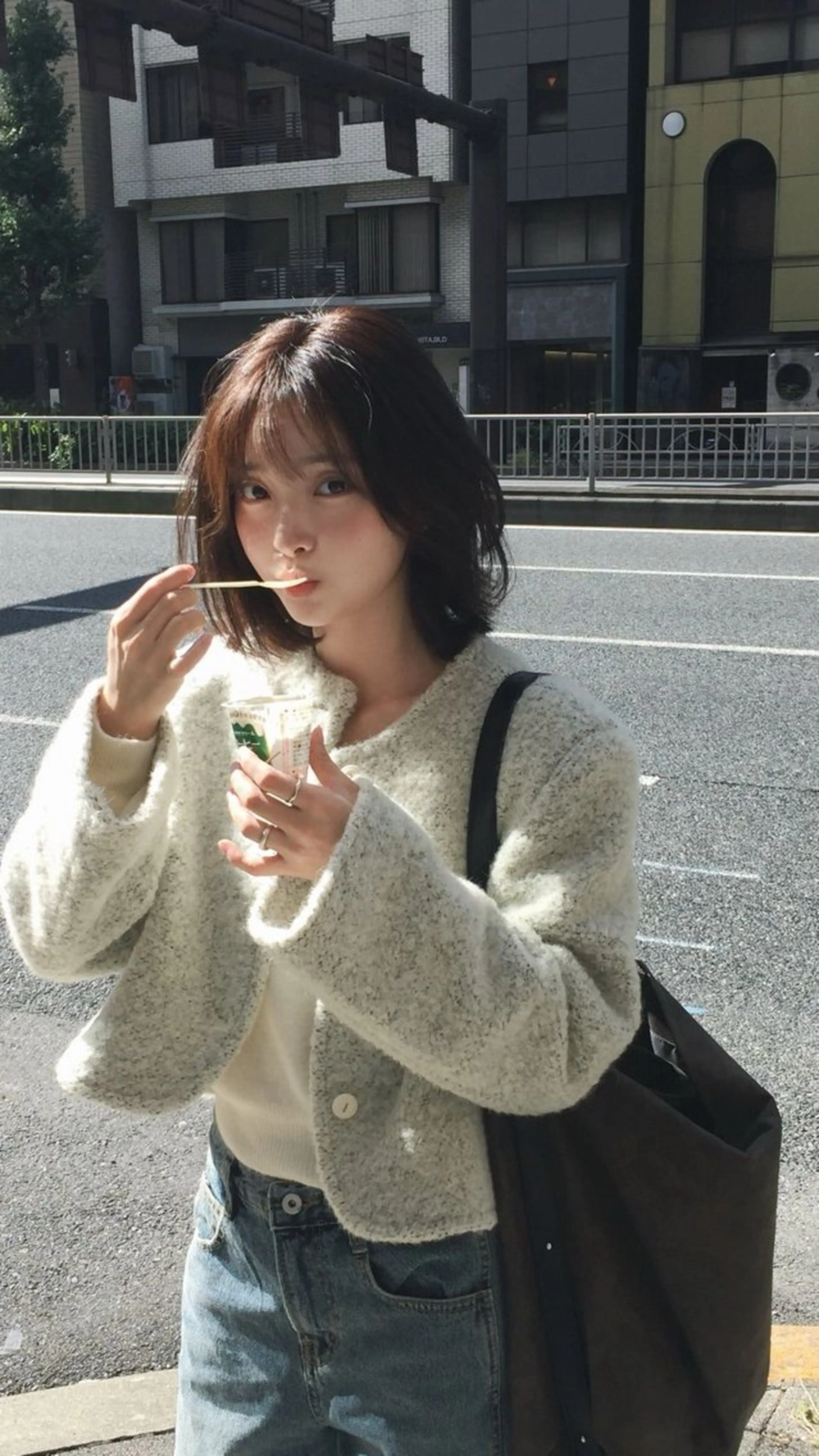 ショート カラー カット ヘアカラー トリートメント 莉乃/縮毛矯正/髪質 改善/艶カラーのヘアスタイル