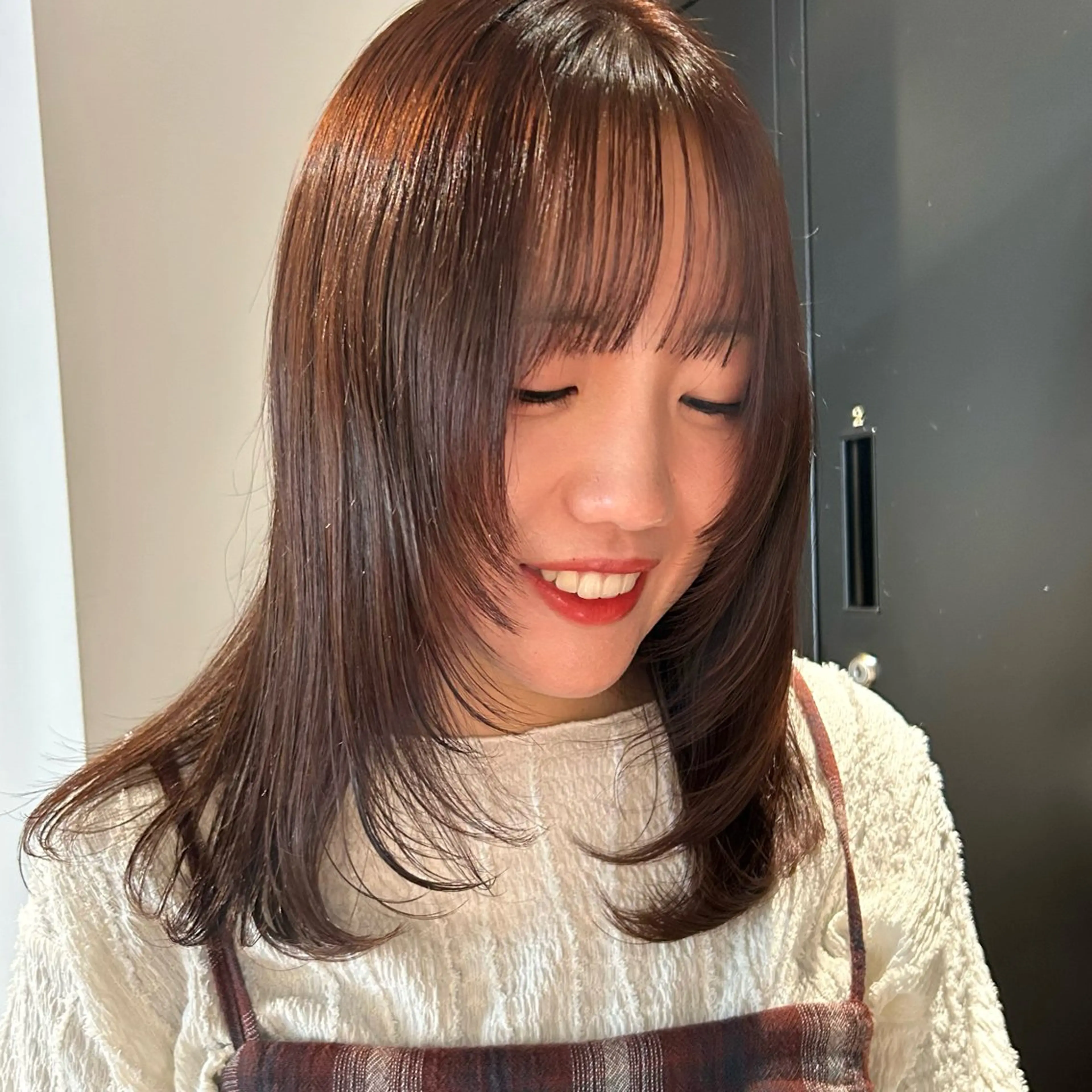 ミディアム 顔まわりレイヤー 顔周りカット レイヤーカット ヘアセット/透明感 カラー/MIHO♡のヘアスタイル