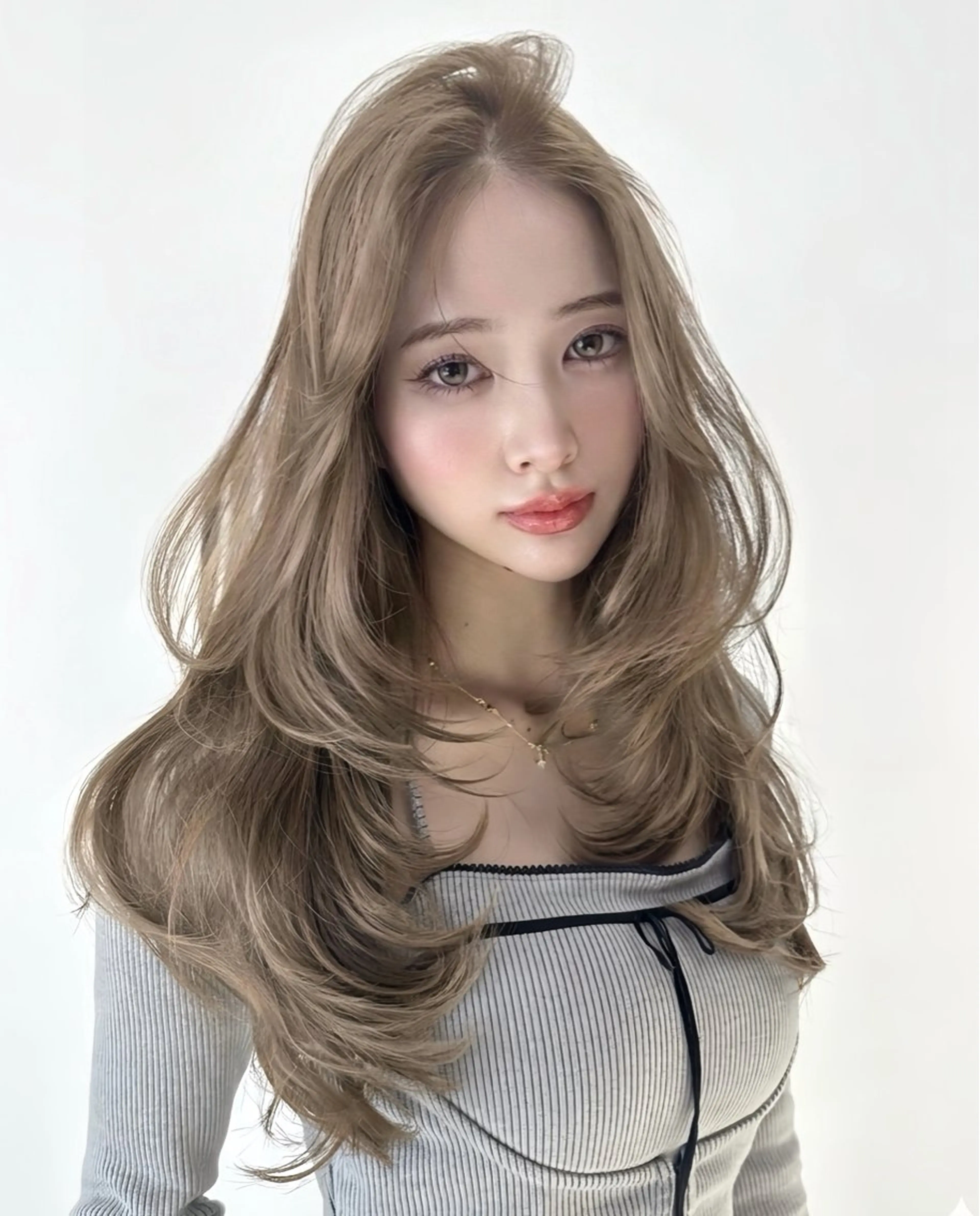 ロング カラー カット ヘアカラー トリートメント 抜きっぱなしブロンド /ハイトーン/カナタのヘアスタイル