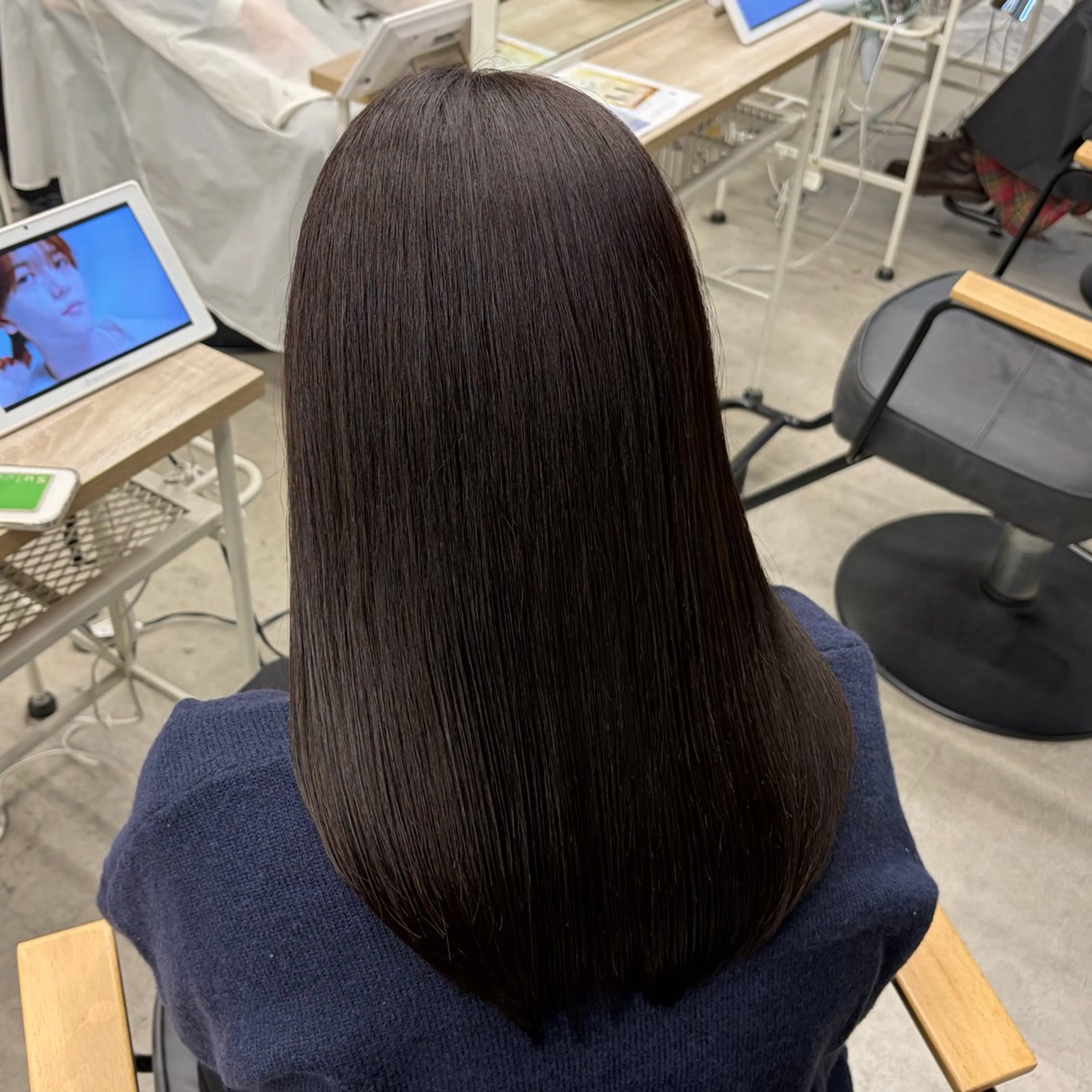 セミロング カラー ヘアカラー ななみ.⋆𝜗𝜚 暖色艶カラー/まつパのヘアスタイル