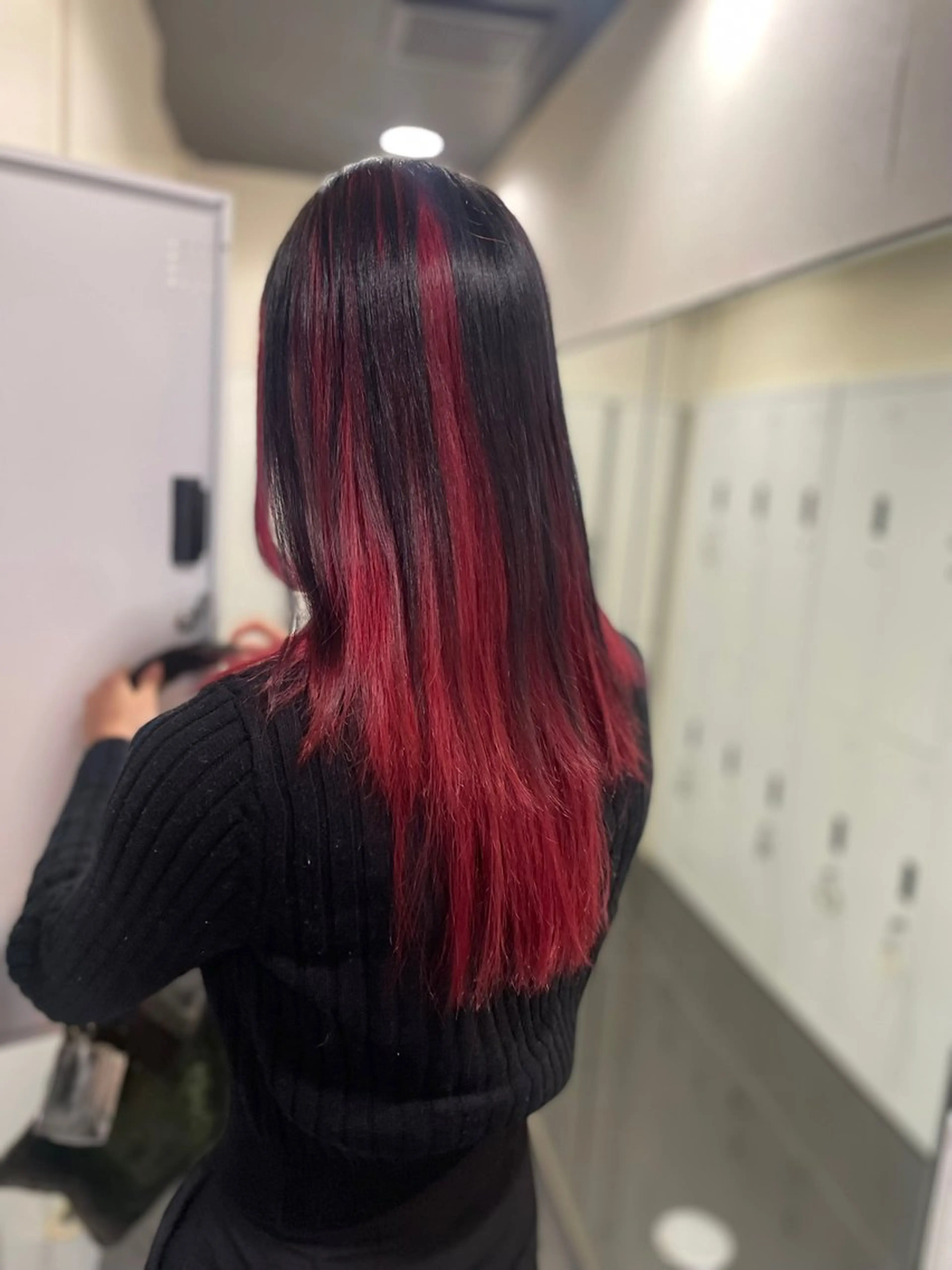 ロング カラー ヘアカラー トリートメント ハイトーン/レイヤー 似合わせ・ユキノのヘアスタイル