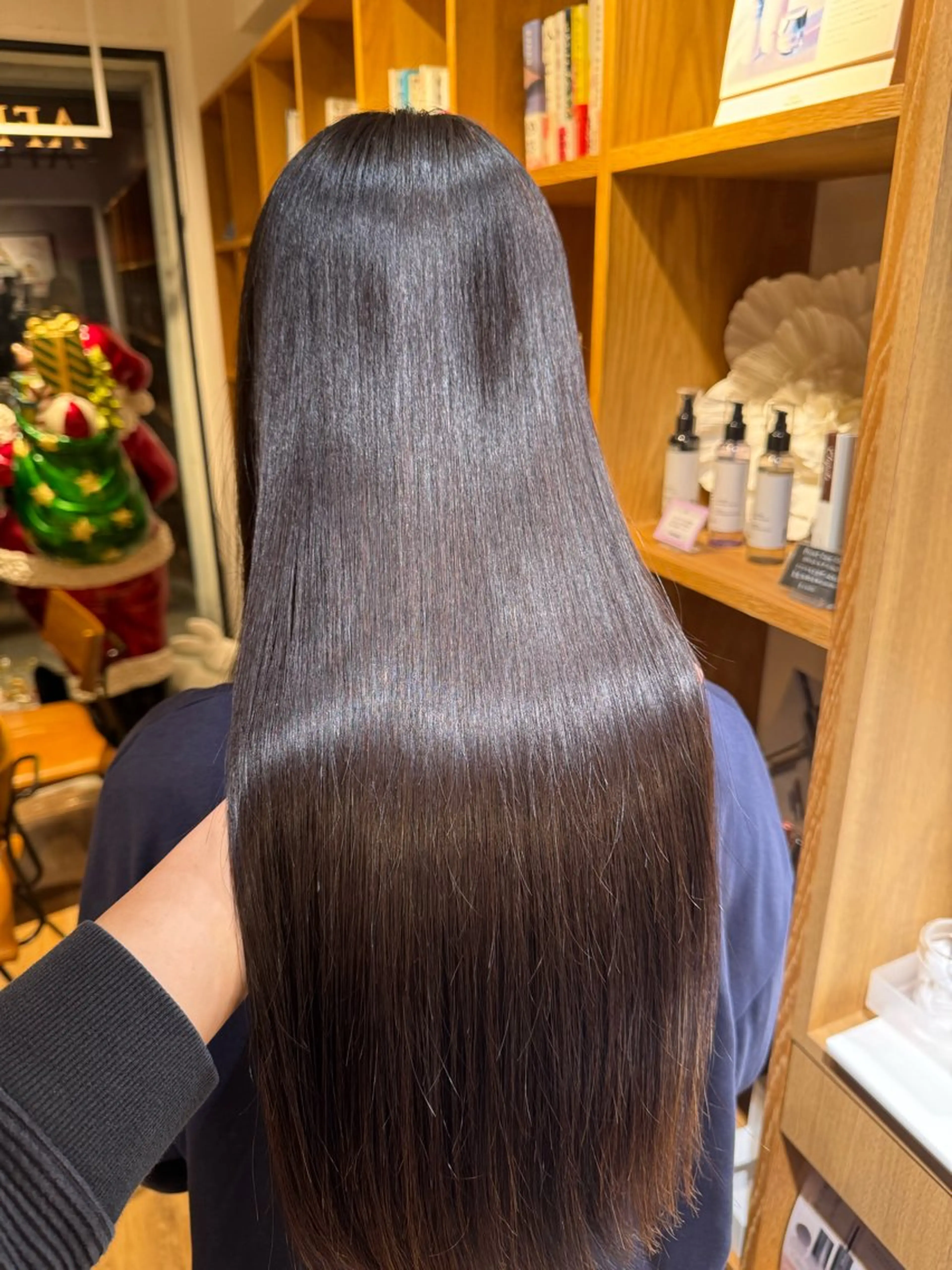 セミロング カット 縮毛矯正 トリートメント 美髪/髪質改善 川口凌弥のヘアスタイル