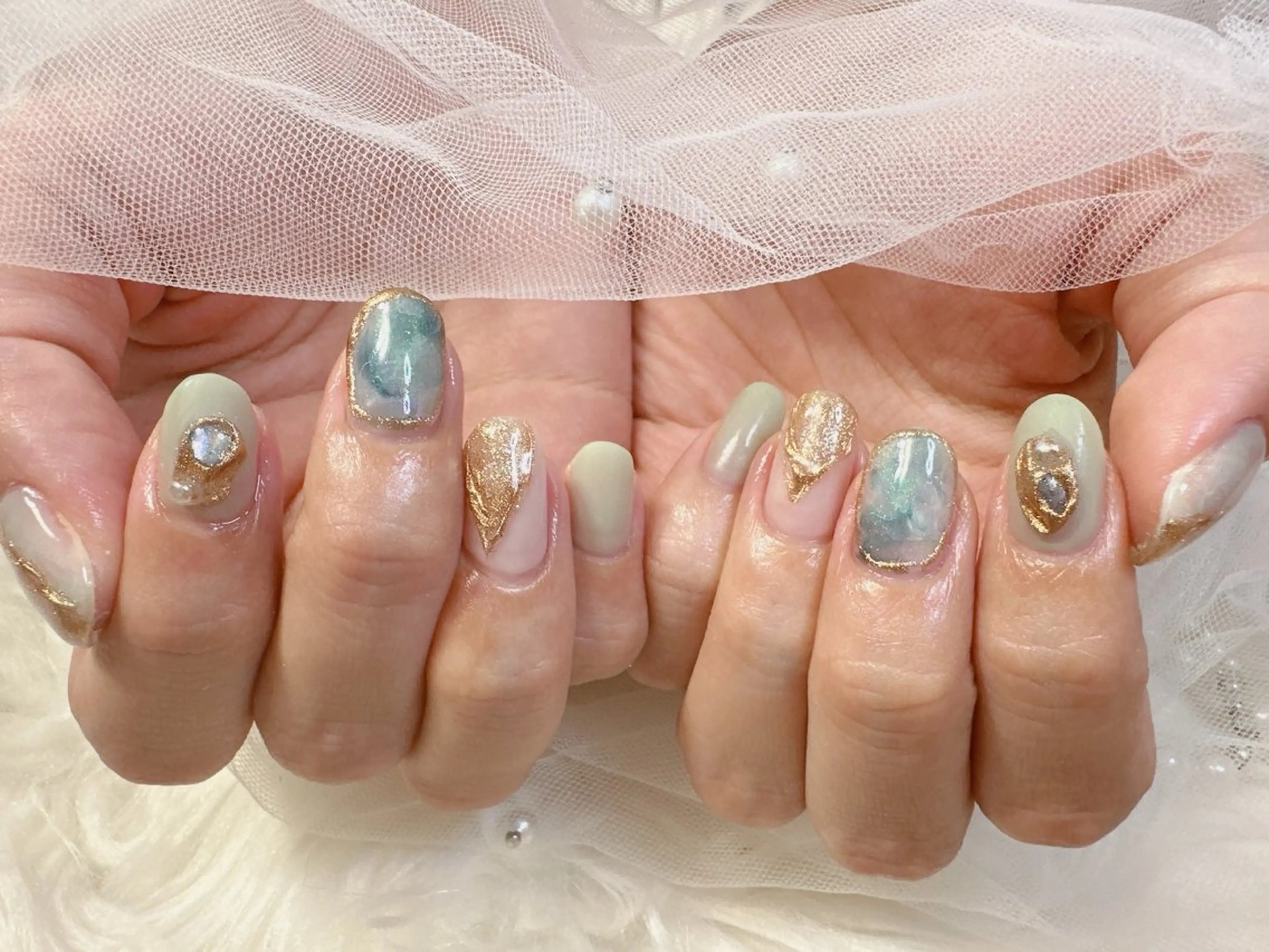 ネイル 高島 夏海のネイルデザイン