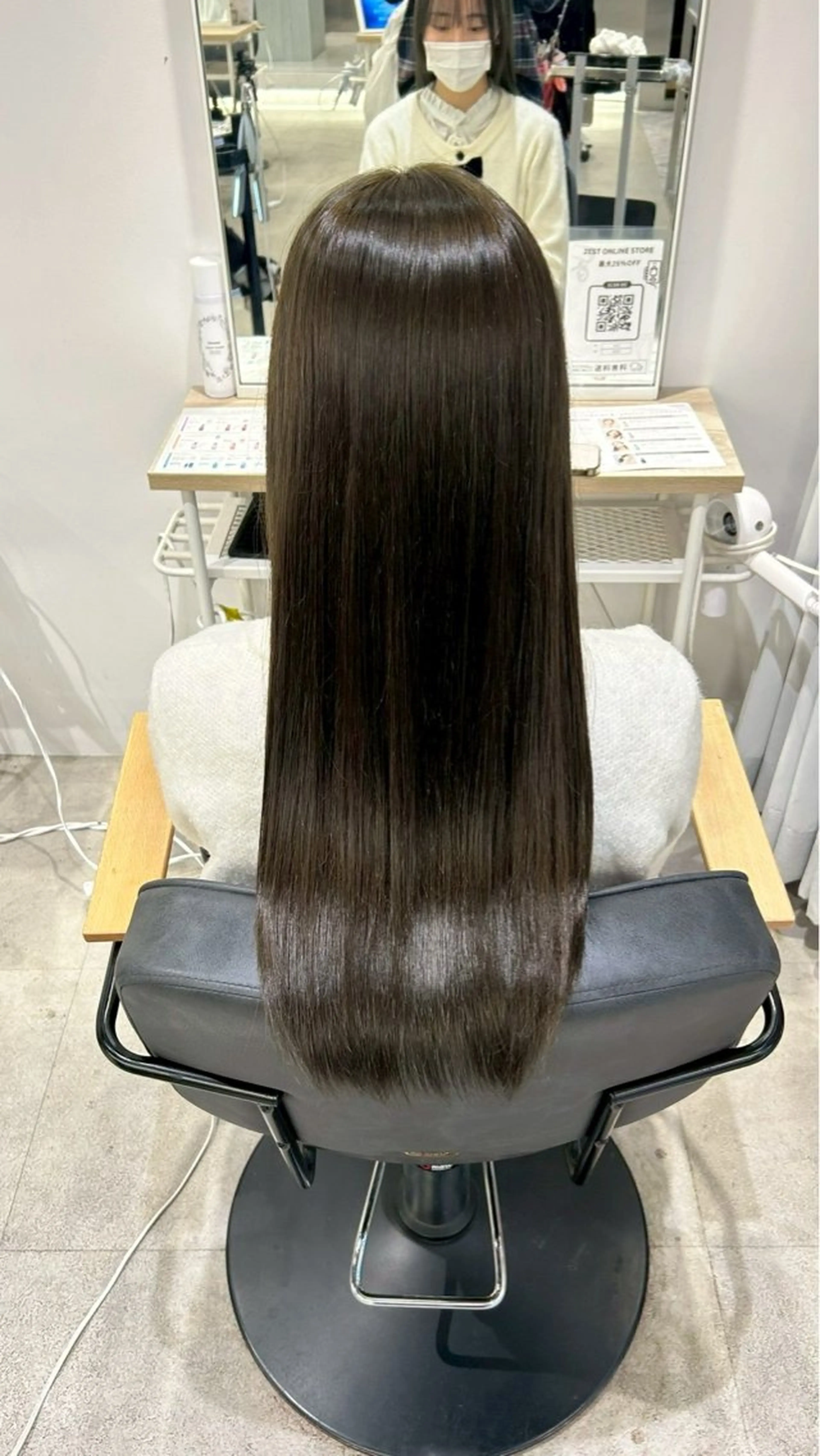 ロング カラー ヘアカラー himari💜 ハイトーンカラーのヘアスタイル