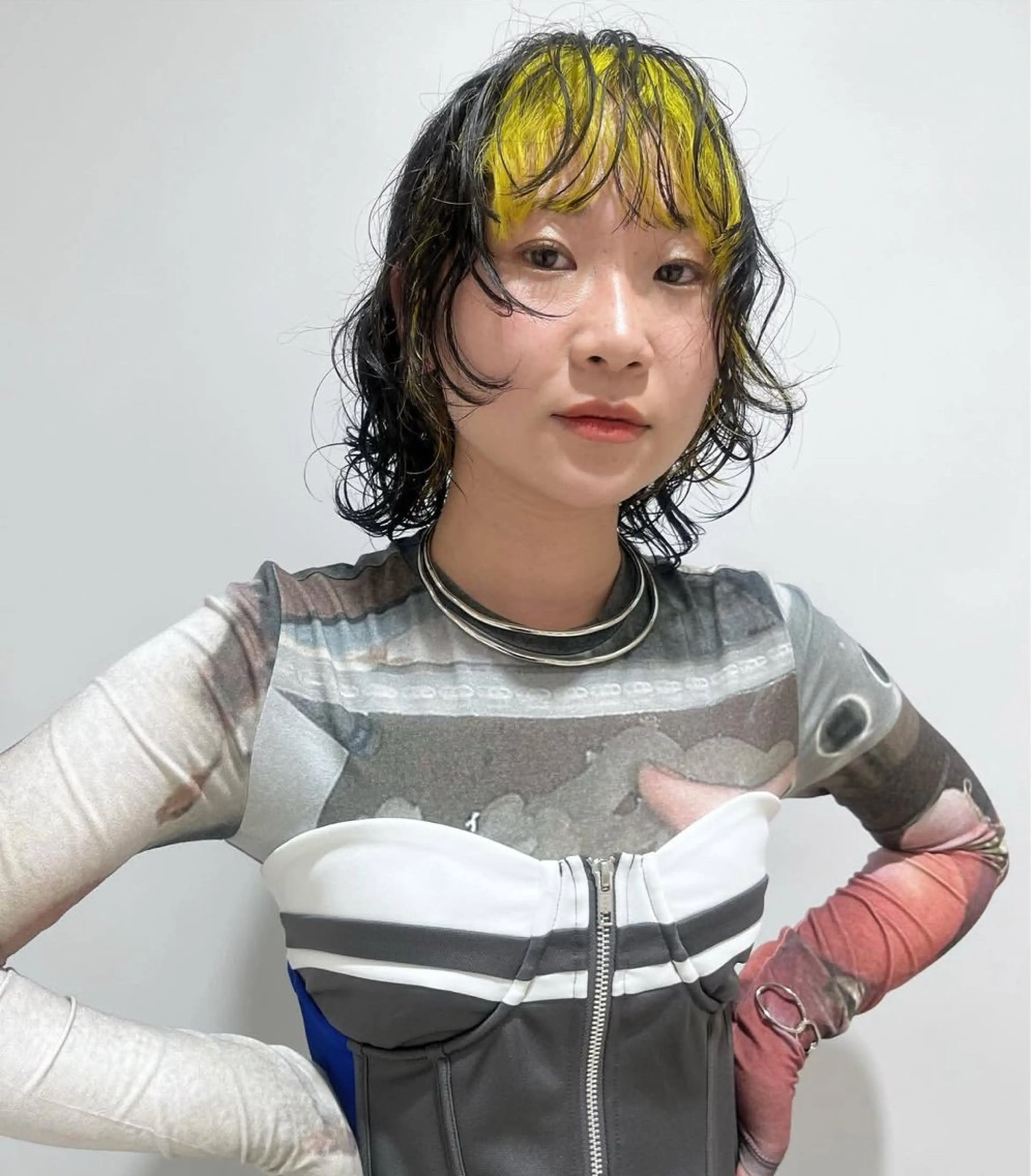 ミディアム カラー デザインカラー インナーカラー 湯川 未咲希のヘアスタイル