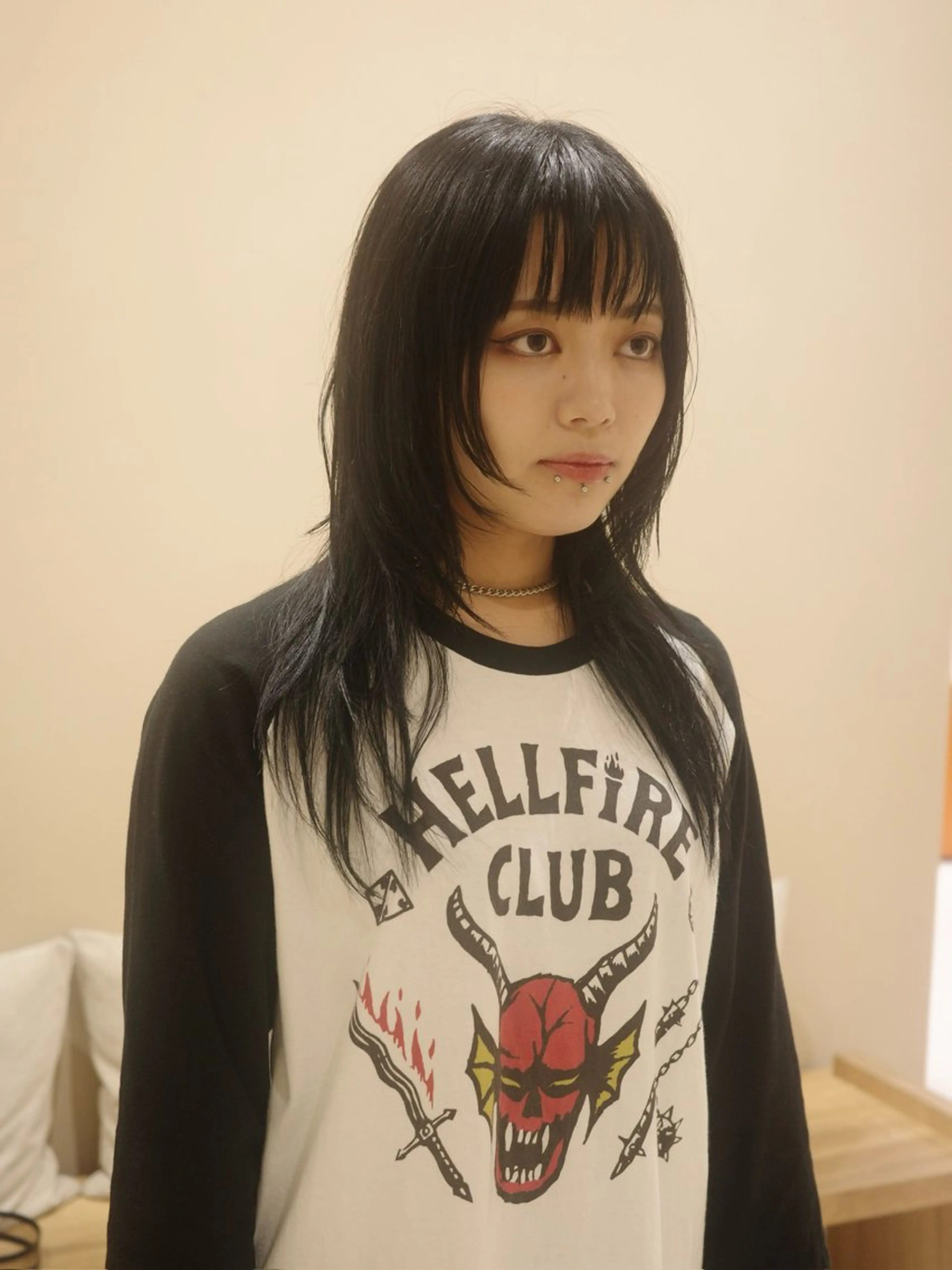 ミディアム アカツ ミナのヘアスタイル