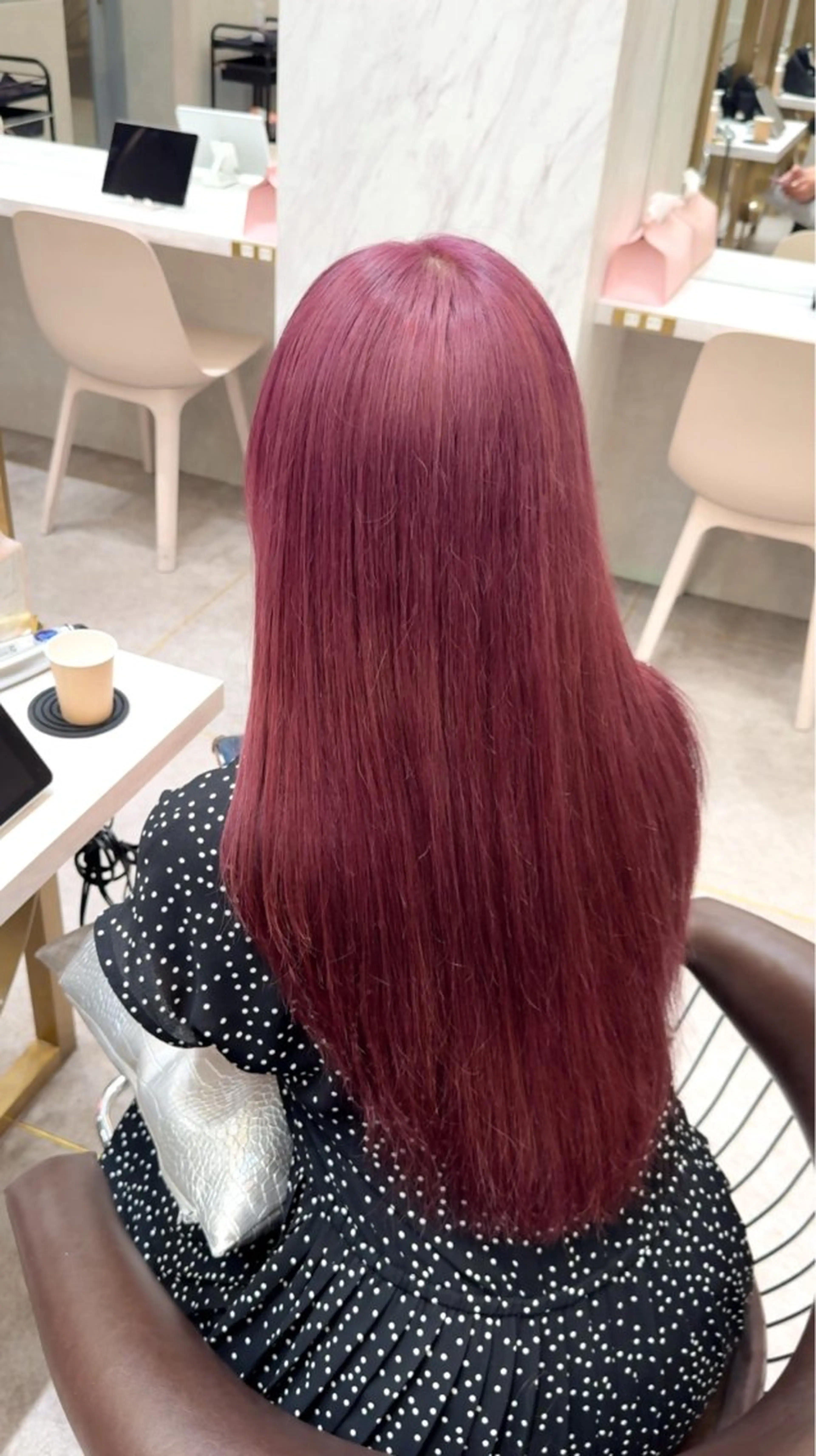 ロング ピンクラベンダー ヘアカラー 坂口 京平のヘアスタイル