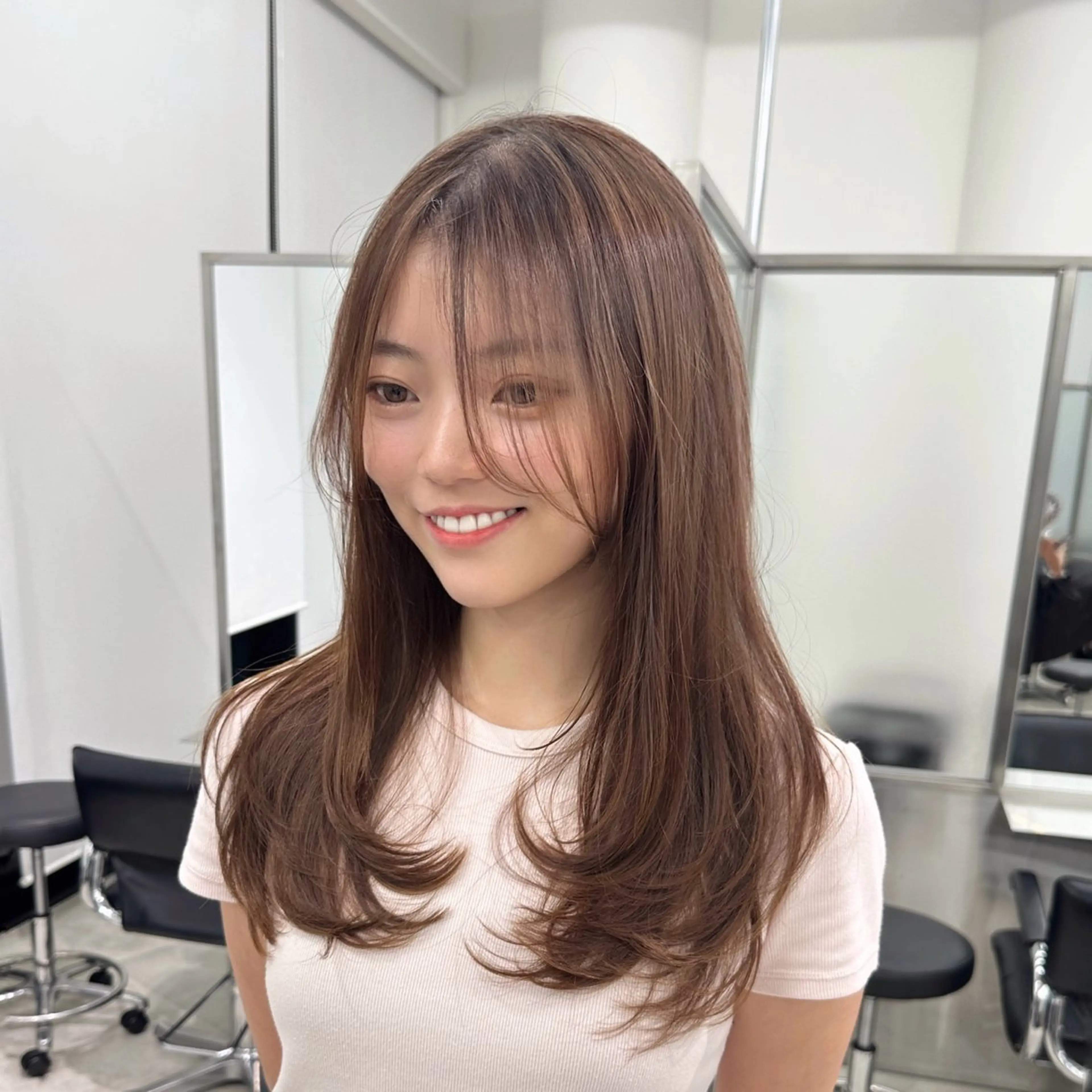 ミディアム ace 梅田所属・ツヤ髪レイヤー/ 顔まわり/kokiのヘアスタイル