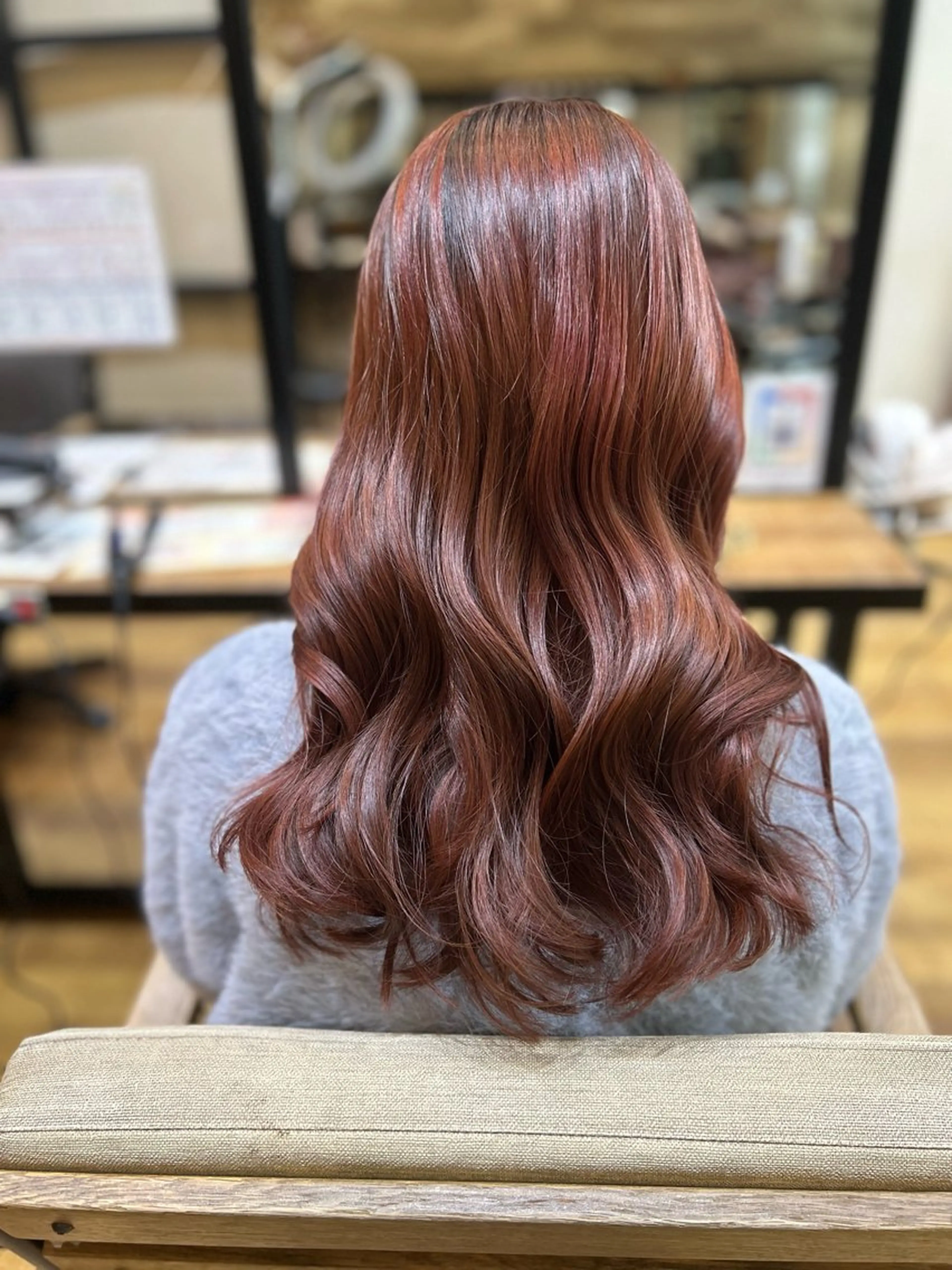 セミロング カラー ピンクカラー レッドカラー カット ヘアカラー 🎀たな 🧸のヘアスタイル
