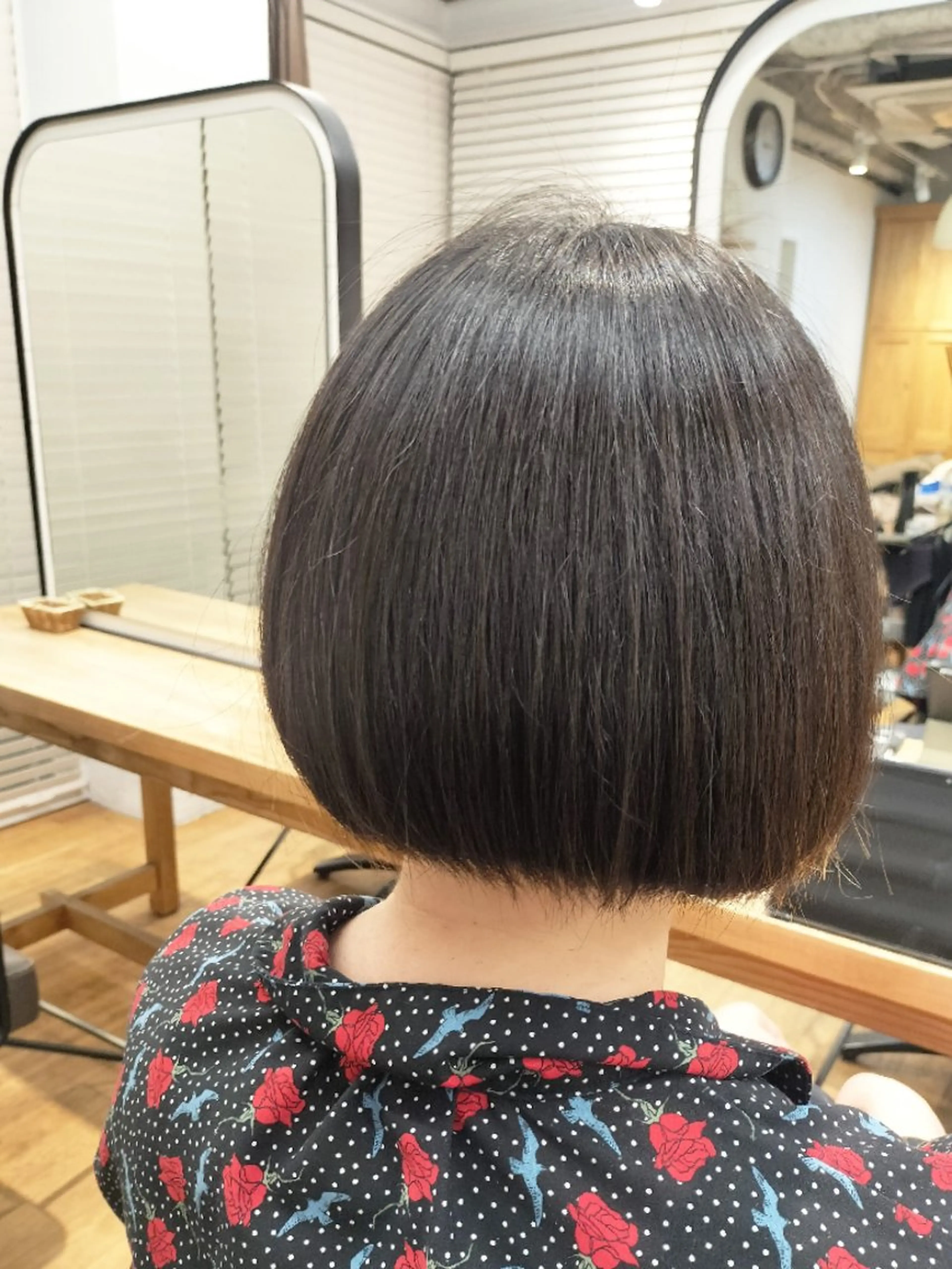 ショート ボブ ほんま ひろみのヘアスタイル